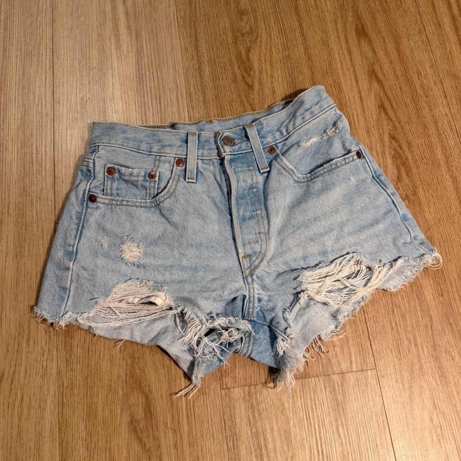 Levi's Levis 501 cutoff denim shorts Size 24" / US 00 / IT 34 - 1 Thumbnail