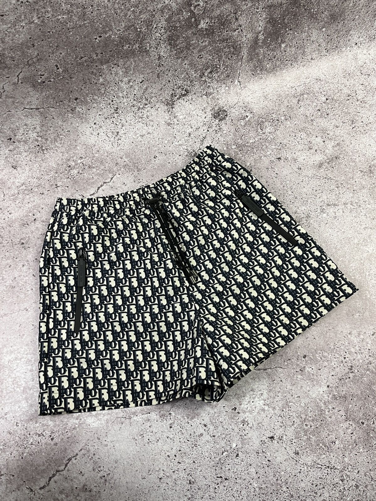 Dior Christian Dior Monogram Oblique Canvas Technical Shorts Size 26" / US 2 / IT 38 - 3 Thumbnail