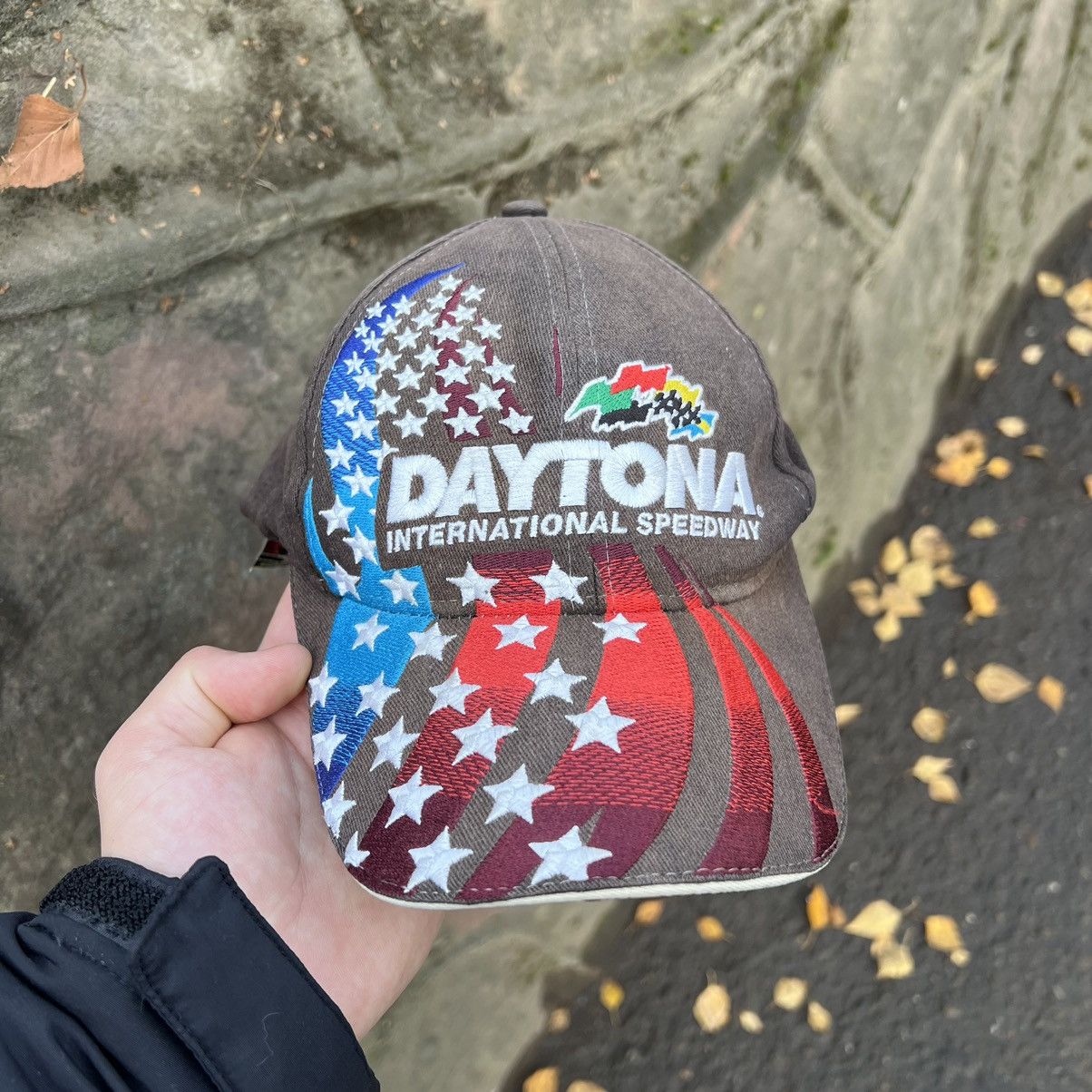 NASCAR Vintage Y2K Daytona Speedway Faded Racing Cap Size ONE SIZE - 1 Thumbnail