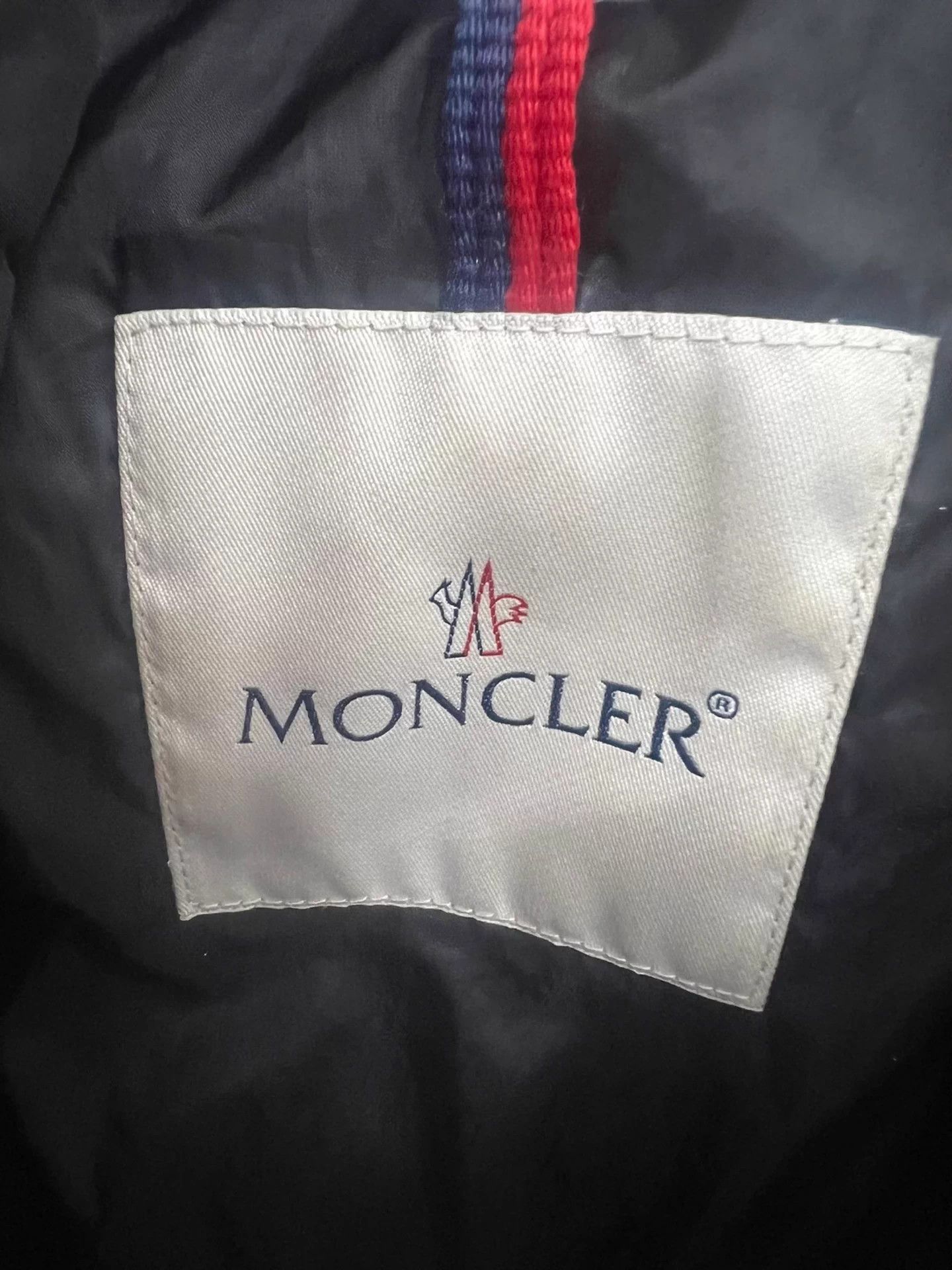 Moncler Moncler Men's Short Down Jacket Size US M / EU 48-50 / 2 - 3 Thumbnail