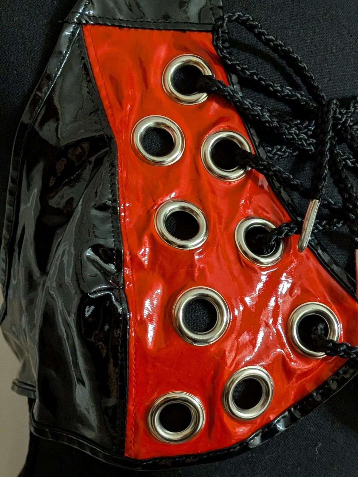 The Unbranded Brand VTG 90s Black & Red Vinyl Gothic Vampire Fetish Clubwear Bra Size ONE SIZE - 4 Thumbnail