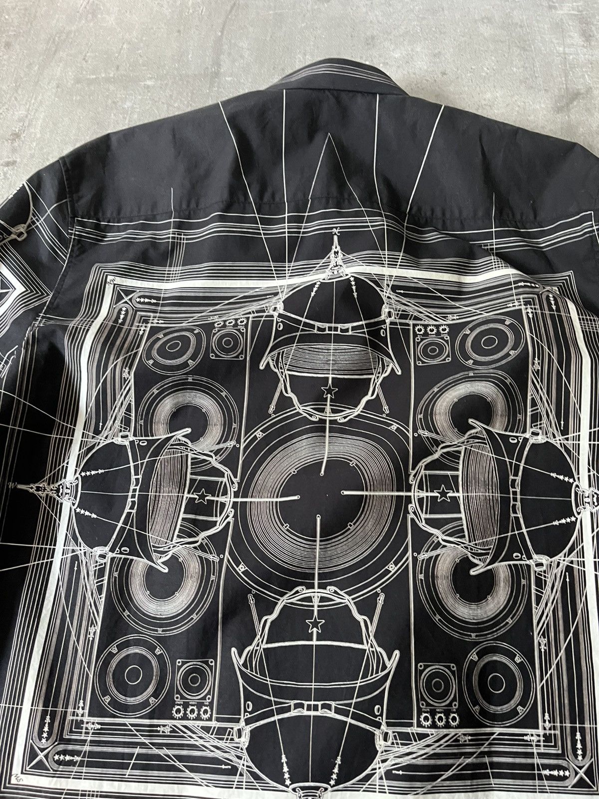 Givenchy Givenchy Cobra button up shirt A/W 2016 Riccardo Tisci Size US L / EU 52-54 / 3 - 9 Thumbnail