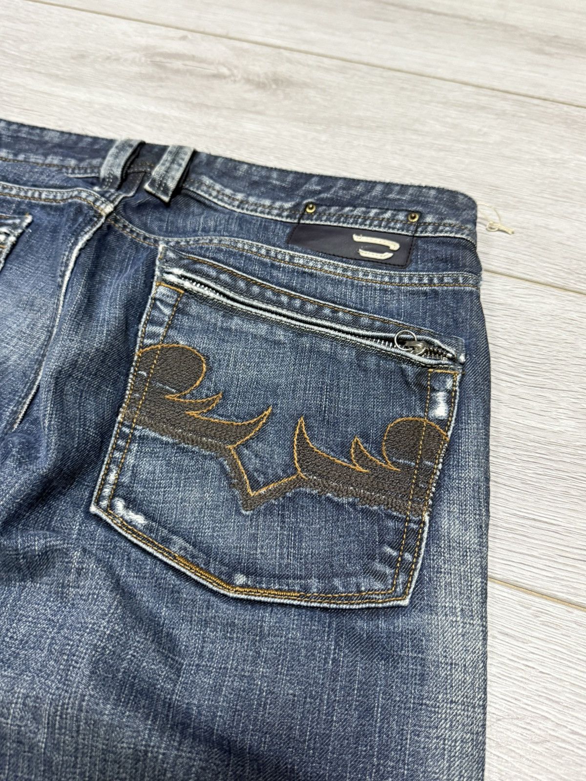 Diesel VINTAGE flare Y2K DIESEL YARIK LOGO DISTRESSED JEANS 34 Size US 34 / EU 50 - 3 Thumbnail
