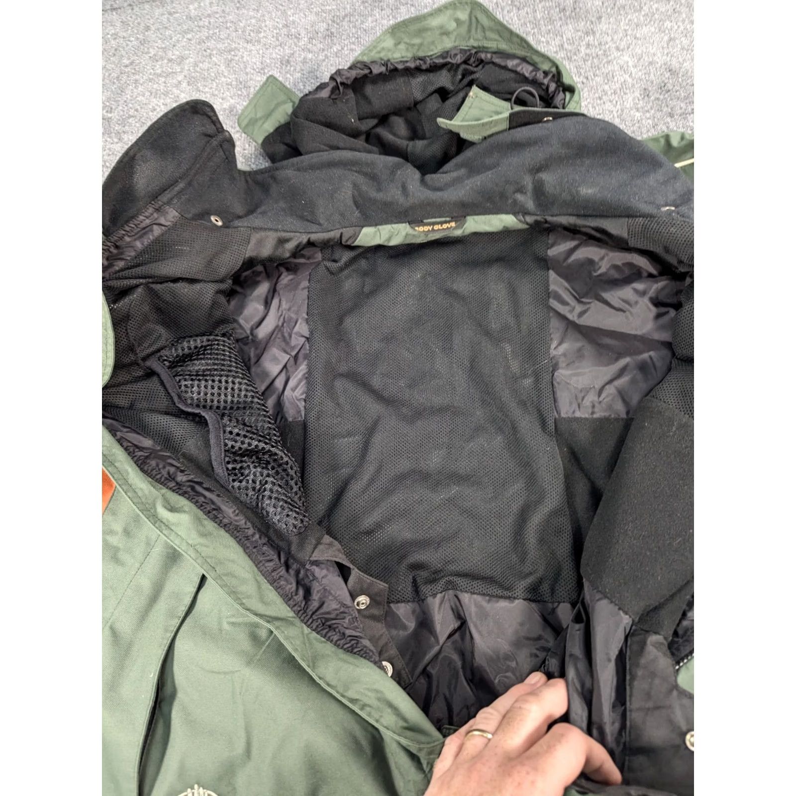 Body Glove VINTAGE Waterproof Jacket Men L Green 2001 Zip Hood Overcoat Size US L / EU 52-54 / 3 - 4 Thumbnail