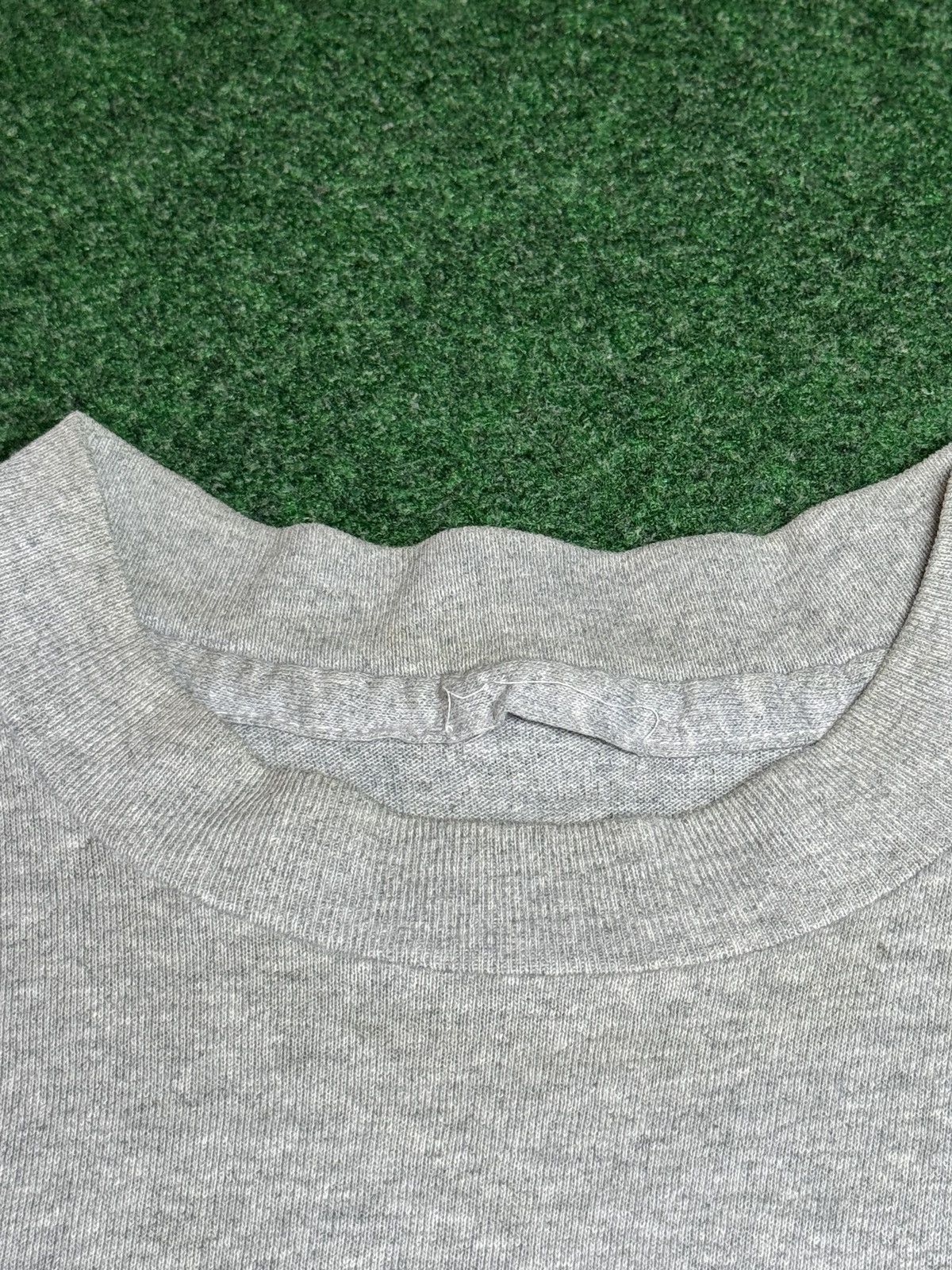 Vintage Vintage 80s Les Miserables Lrg Gray Retro Thin T Shirt Size US L / EU 52-54 / 3 - 6 Thumbnail