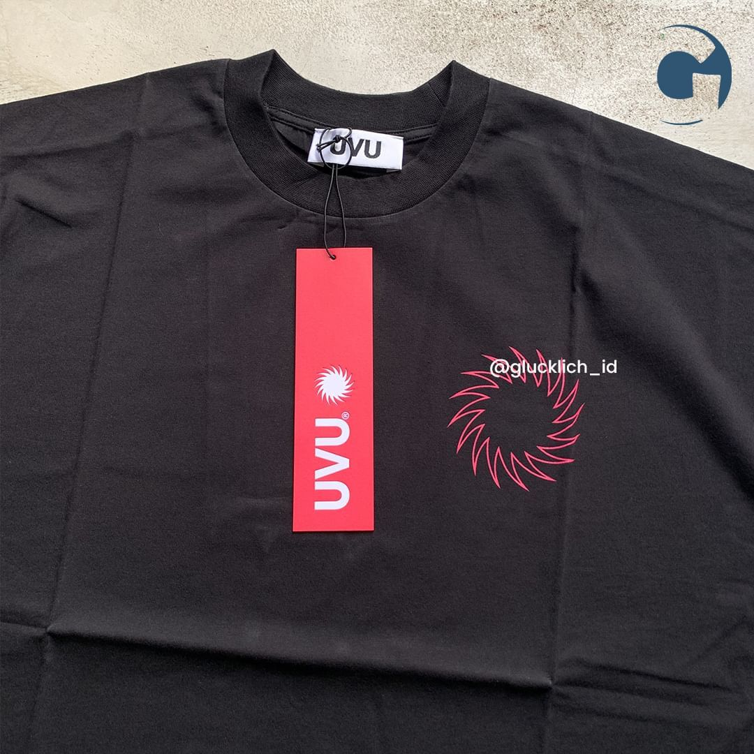 UVU UVU, Training Club Tee in Black/Pink Size US M / EU 48-50 / 2 - 5 Thumbnail