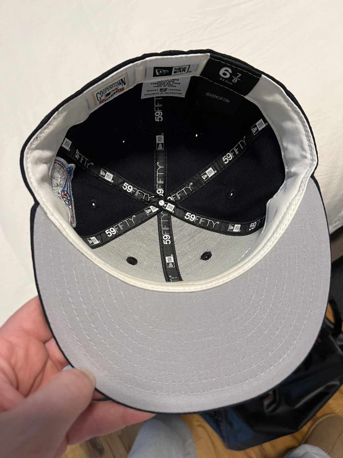 New Era Yankees 2000 World Series Fitted Size ONE SIZE - 4 Thumbnail