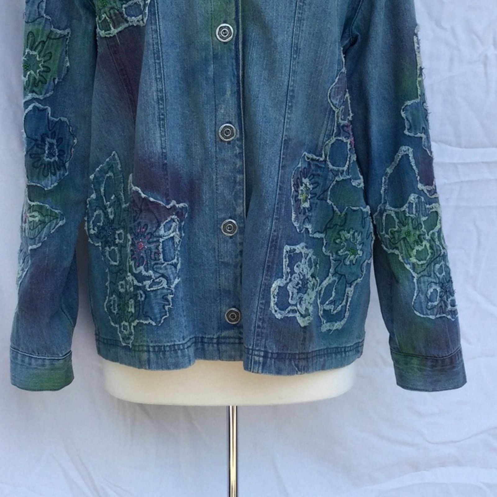 Chicos Chico's Design Vintage Artsy Beaded Jean Jacket 3/XL/16 Size XL / US 12-14 / IT 48-50 - 3 Thumbnail