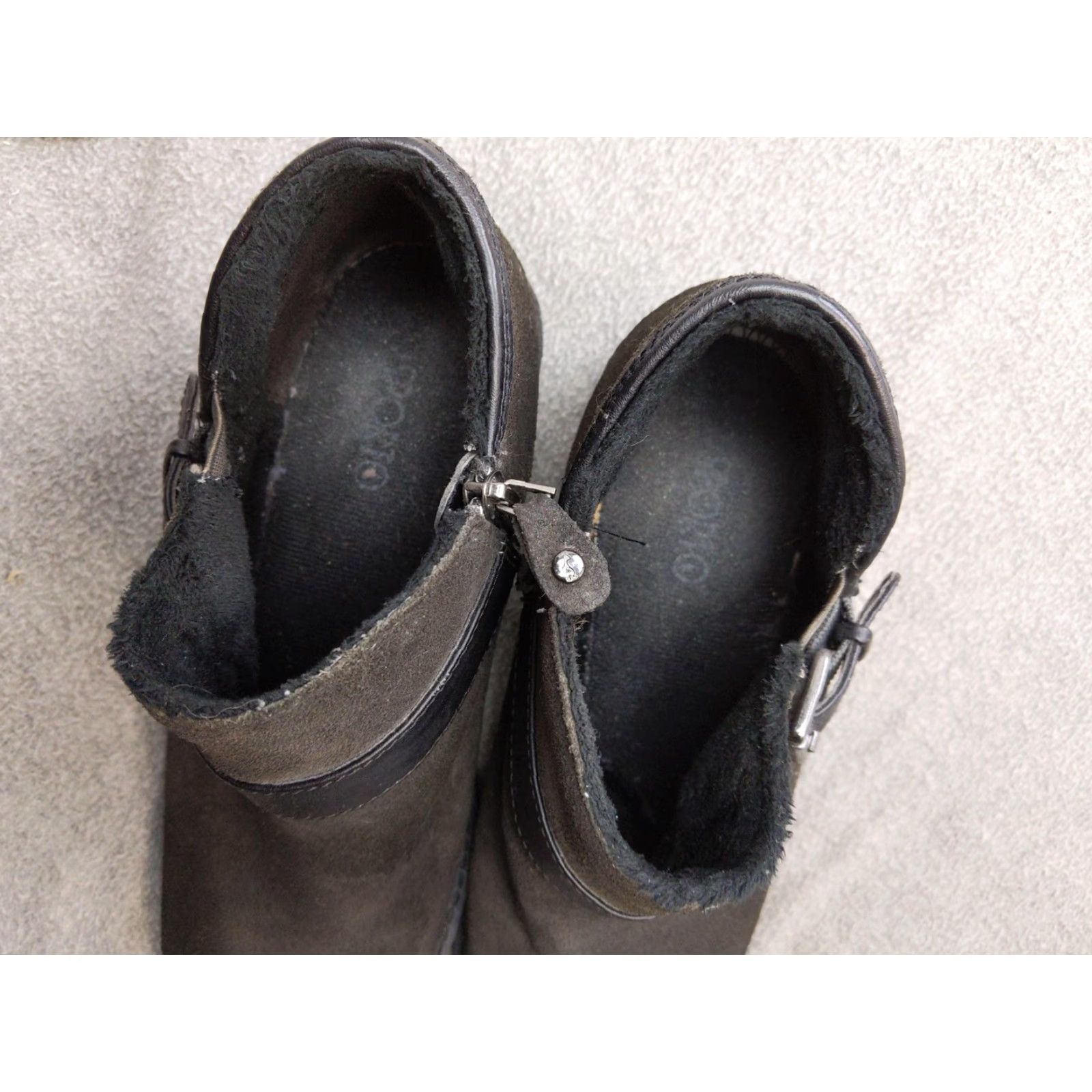 Vintage VINTAGE? No. Sporto Boots Women 9 Black Suede Ankle Booties Faux Fur Lined Zip Buckle Boot Size US 9 / IT 39 - 7 Thumbnail