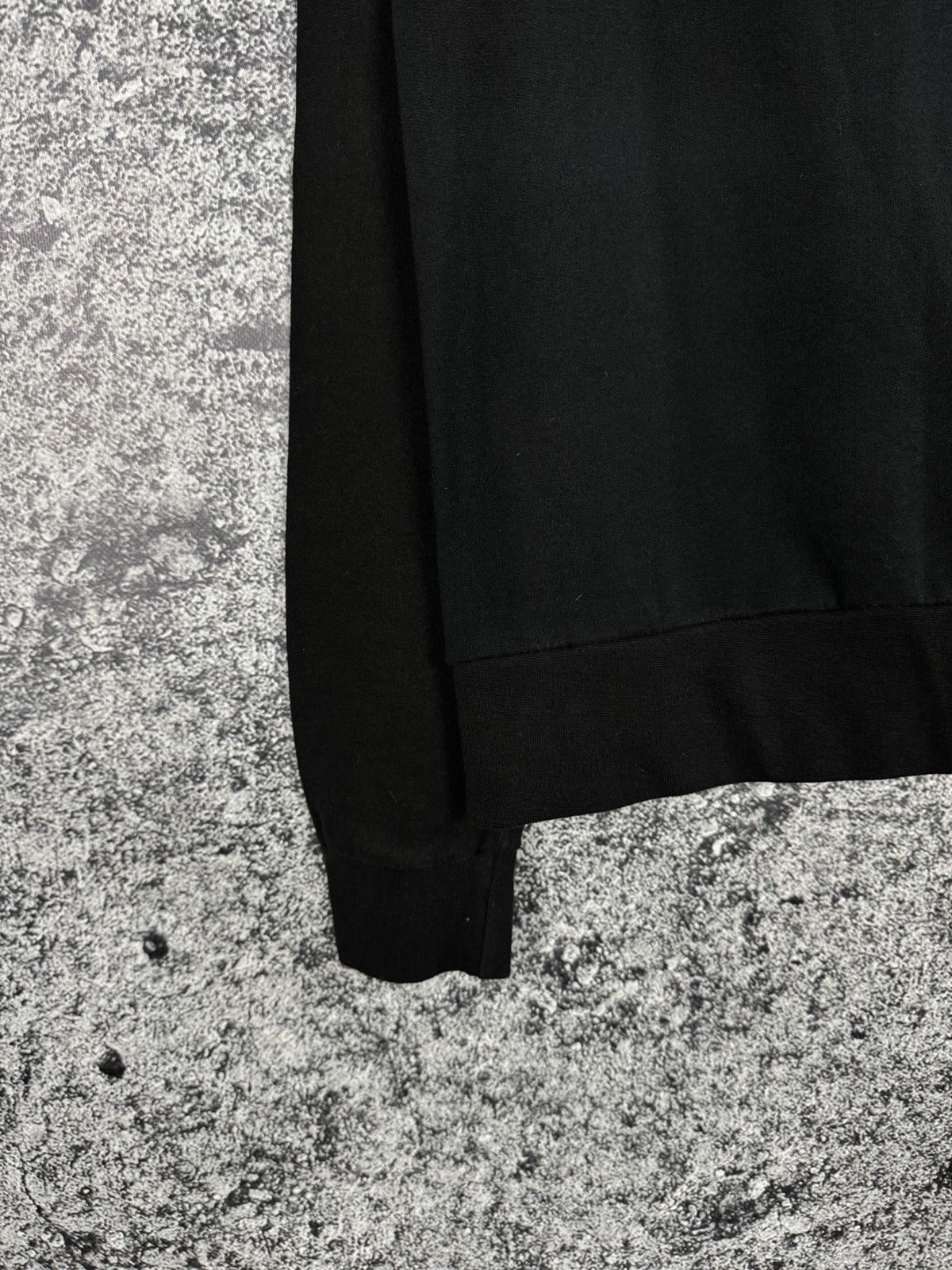 Vintage The Beatles 2012 Crew Sweatshirt Band Rock Vintage Size L Size L / US 10 / IT 46 - 13 Thumbnail