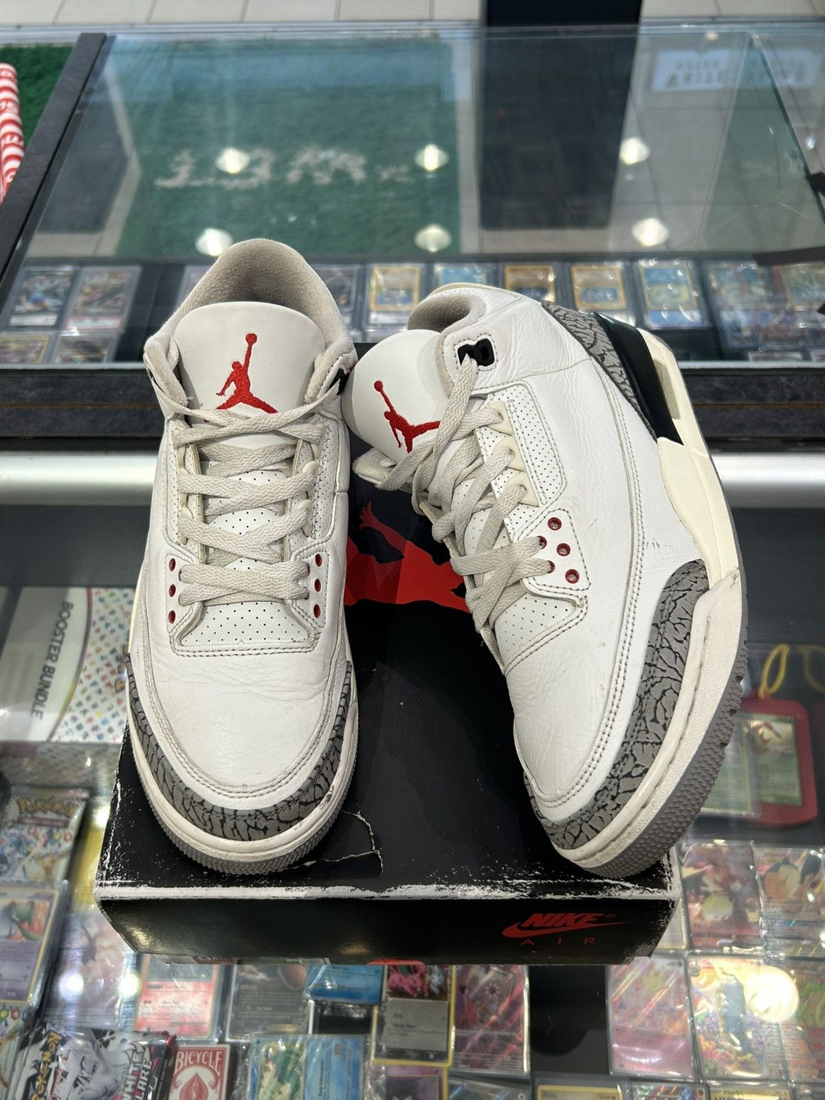 Jordan Brand Jordan 3 white cement reimagine Size US 9 / EU 42 - 1 Thumbnail