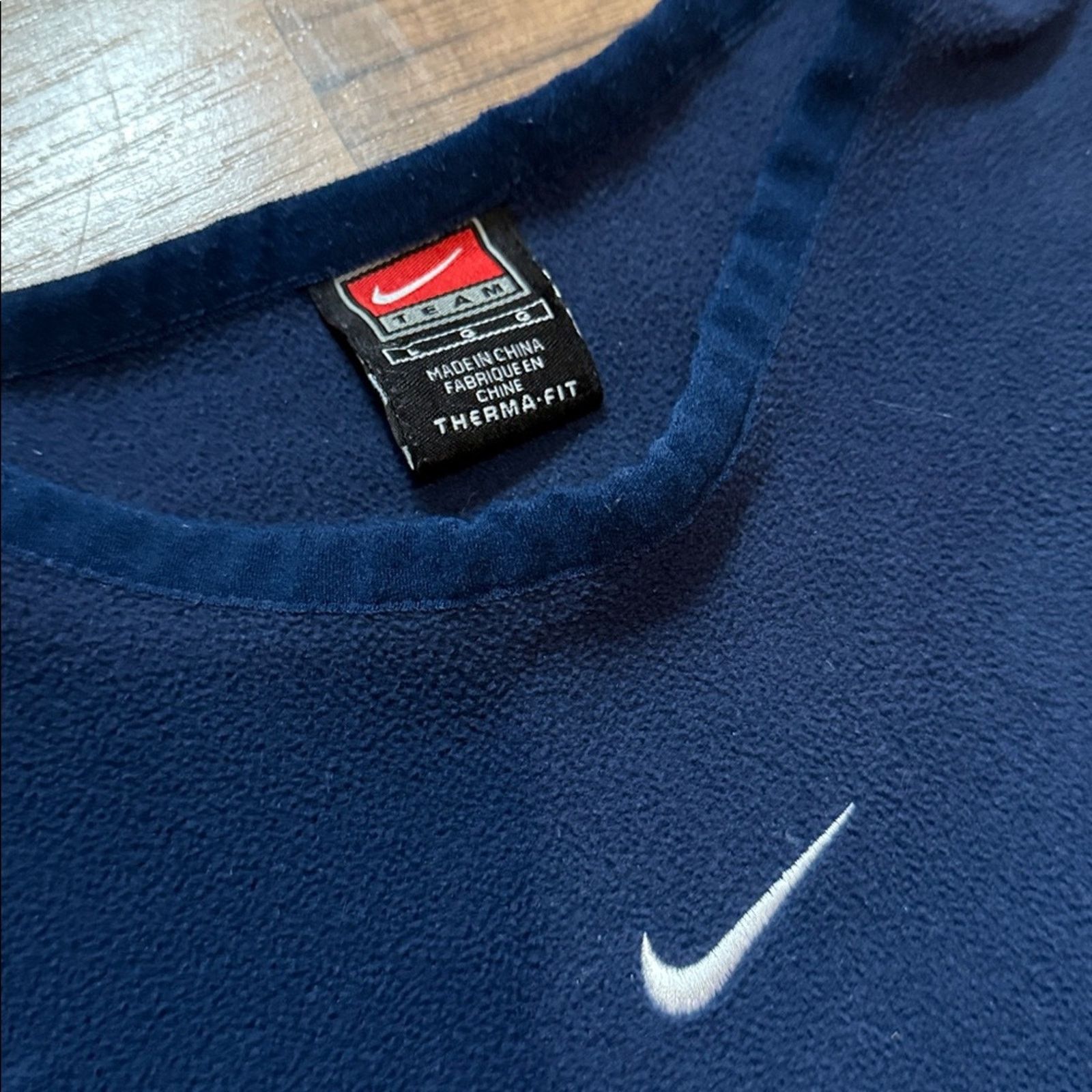 Nike 90s Nike Center Swoosh Sphere Therma Fit Fleece Crewneck Size US L / EU 52-54 / 3 - 5 Thumbnail