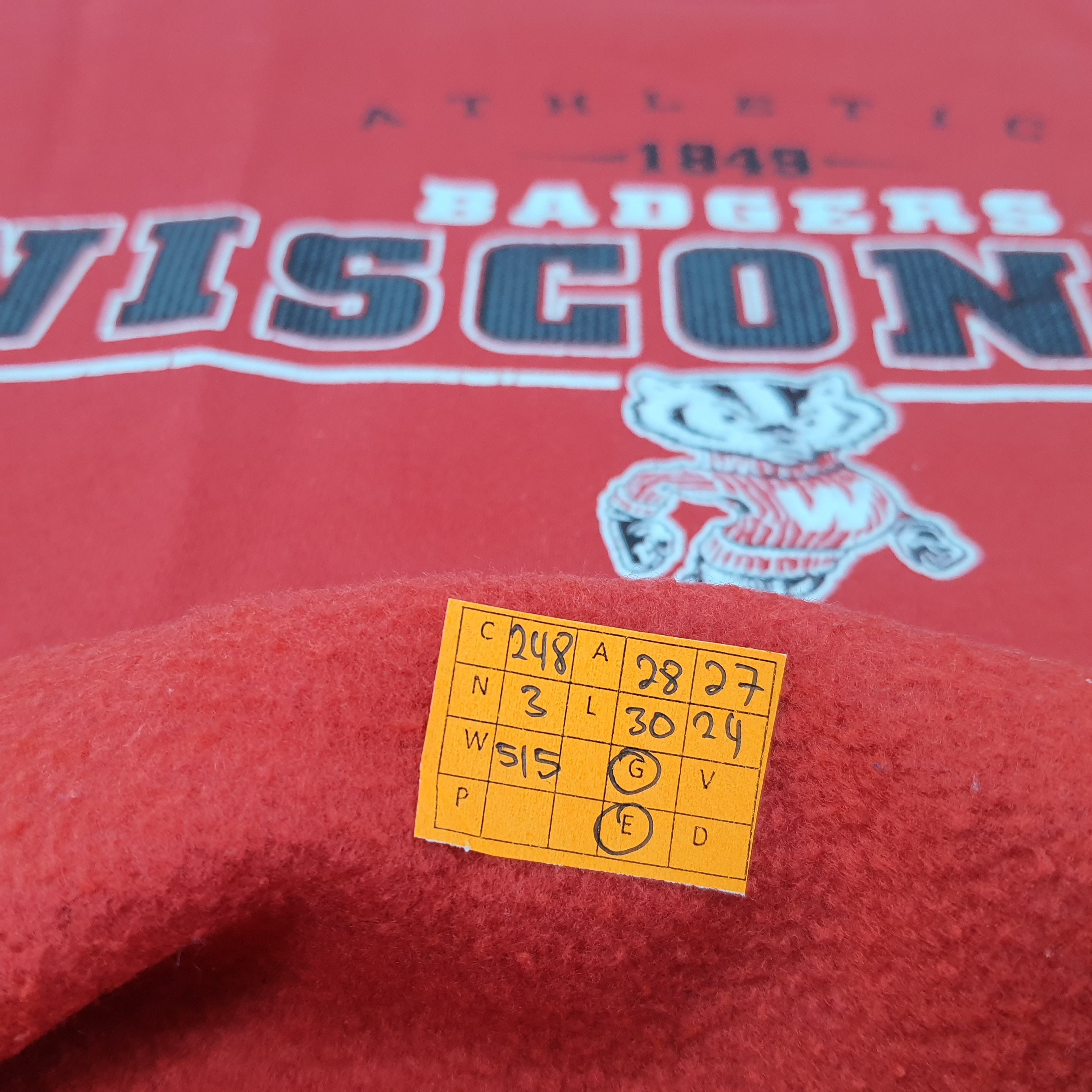 NFL Vintage Badgers Wisconsin Football NFL Sweatshirt C248N3 Size US XL / EU 56 / 4 - 6 Thumbnail