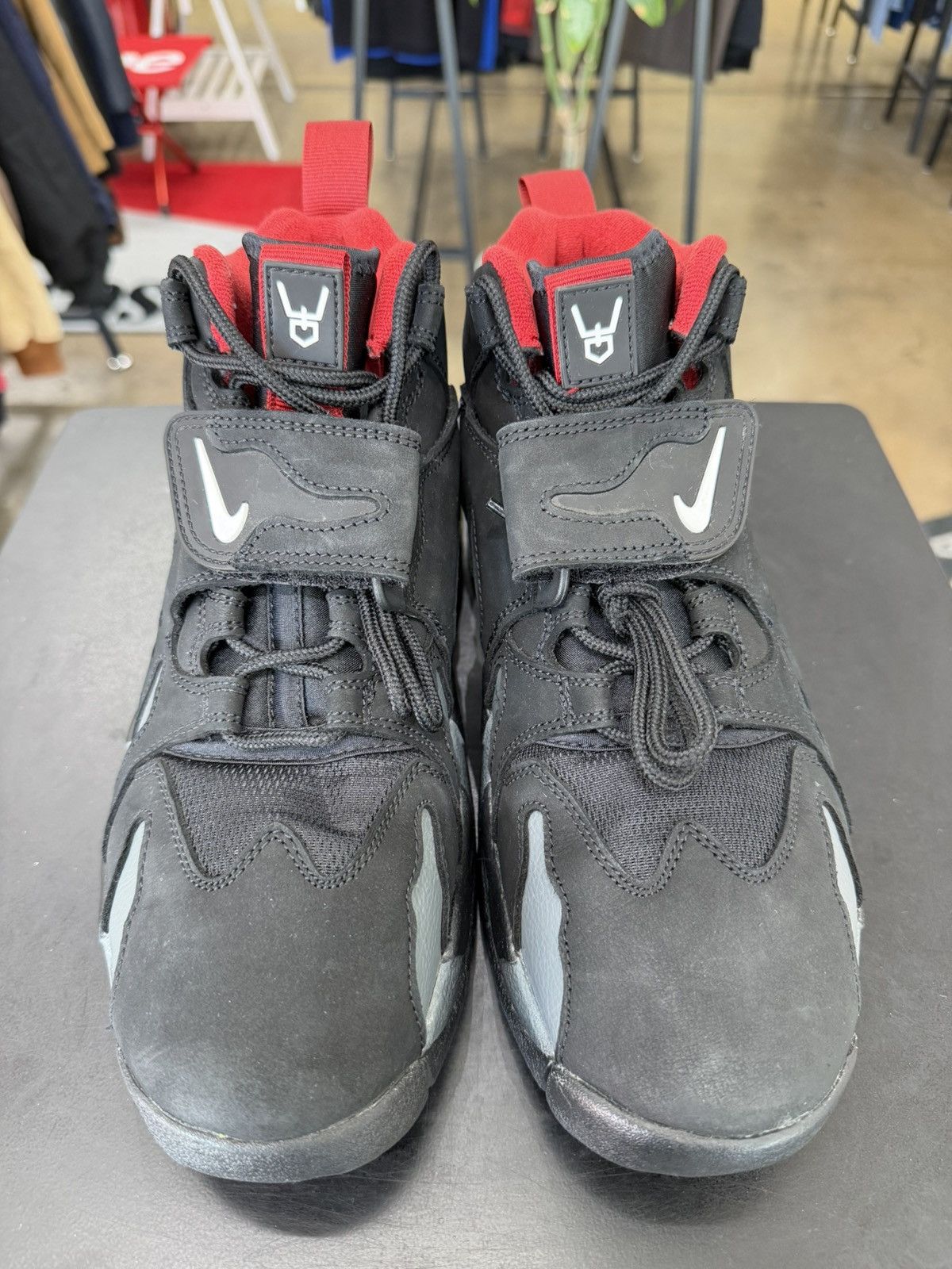 Nike Nike Air DT Max Falcons Size 9 (2024) Size US 9 / EU 42 - 2 Thumbnail