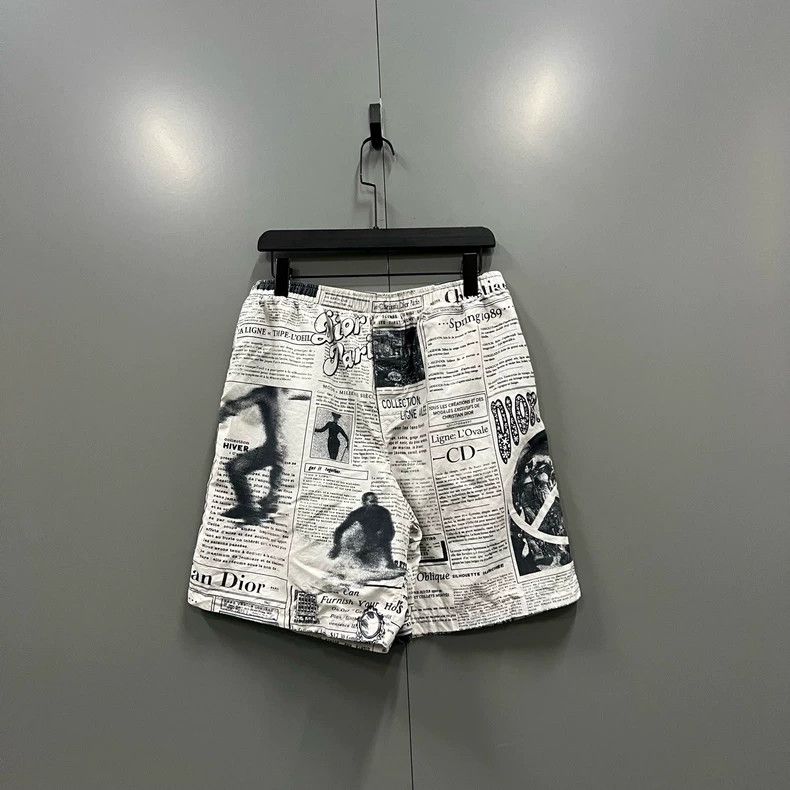 Dior Dior Size M Newspaper shorts 2502-Nextarrow Size US 32 / EU 48 - 2 Thumbnail