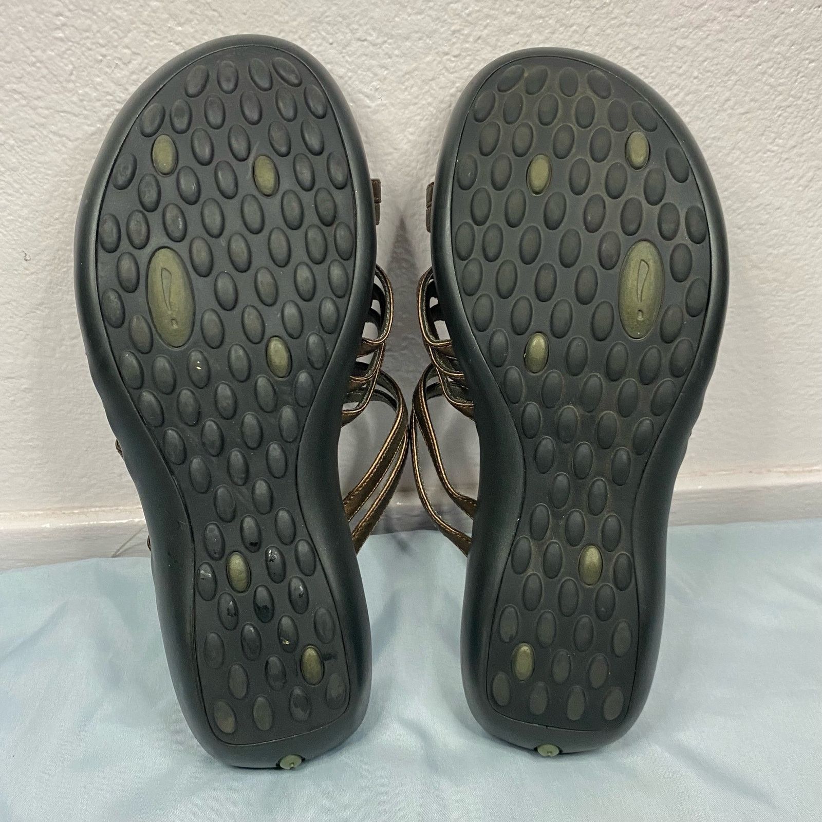 Other PRIVO CLARKS Womens Bronze Slide On Sandles Size 7 Size US 7 / IT 37 - 8 Thumbnail