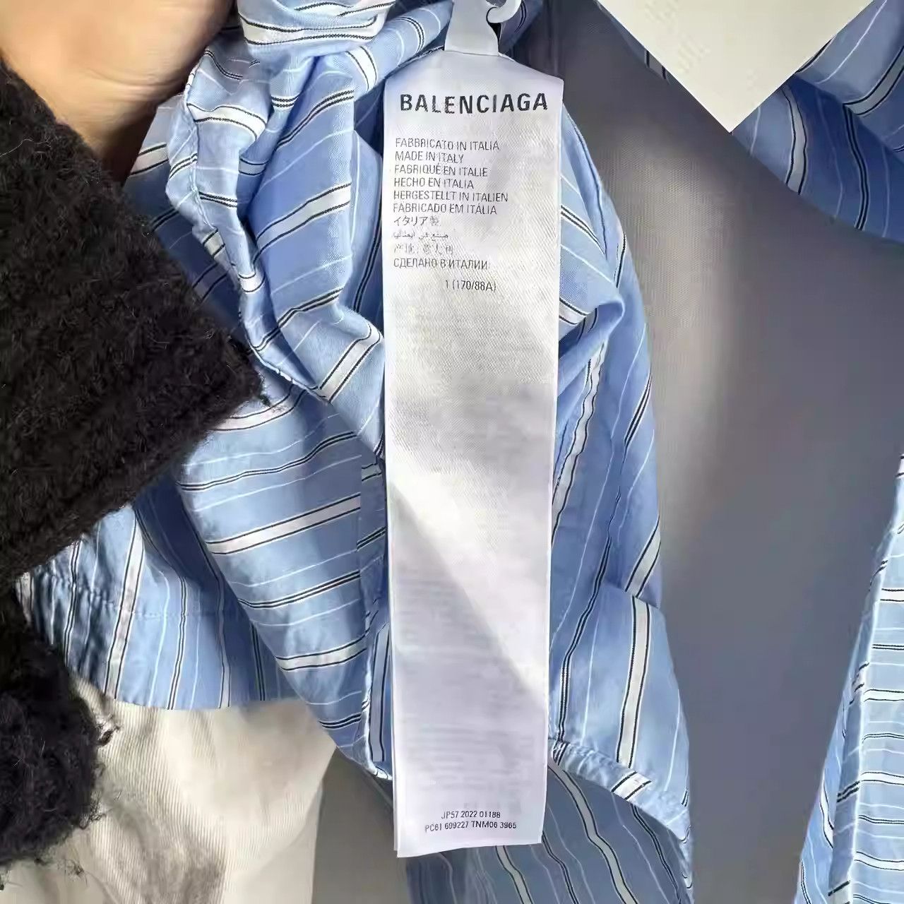 Balenciaga Balenciaga FW22 Color Matching Fake Two Striped Lapel Shirt Size US L / EU 52-54 / 3 - 6 Thumbnail