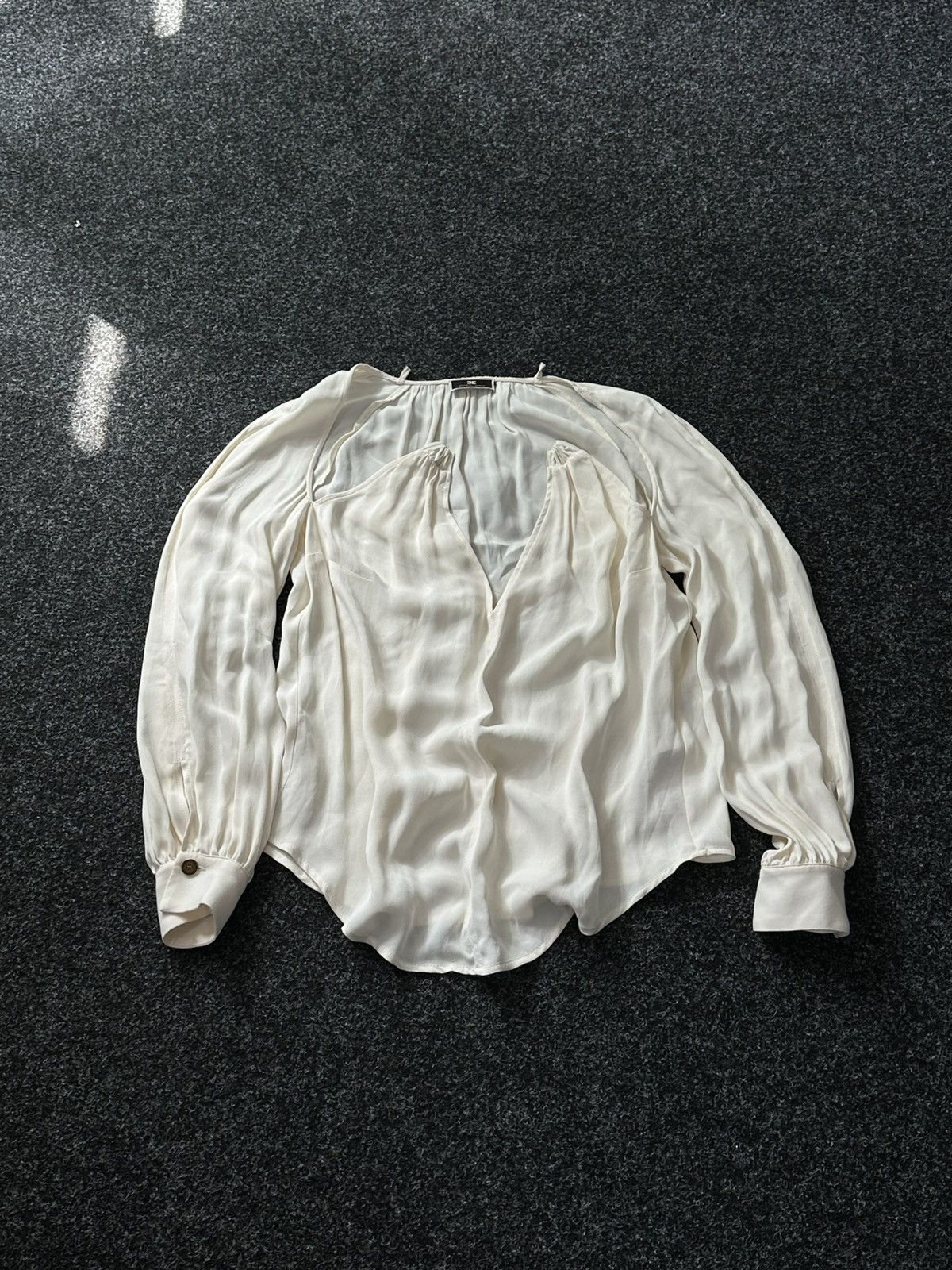 Elisabetta Franchi 🚨Elisabetta Franchi VINTAGE LUXURY LIGHT T-shirt longsleeve Size M / US 6-8 / IT 42-44 - 1 Thumbnail