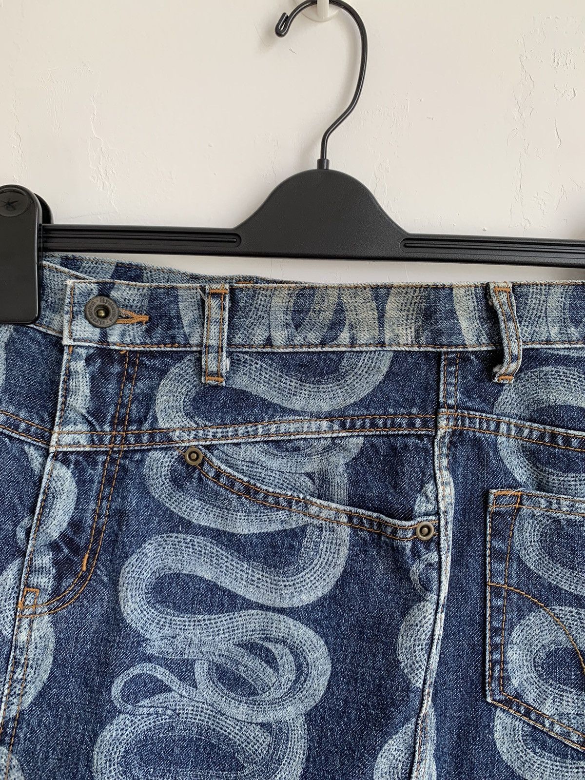 Hysteric Glamour 2000s Hysteric Glamour Snake Denim Skirt y2k Size 28" / US 6 / IT 42 - 6 Thumbnail
