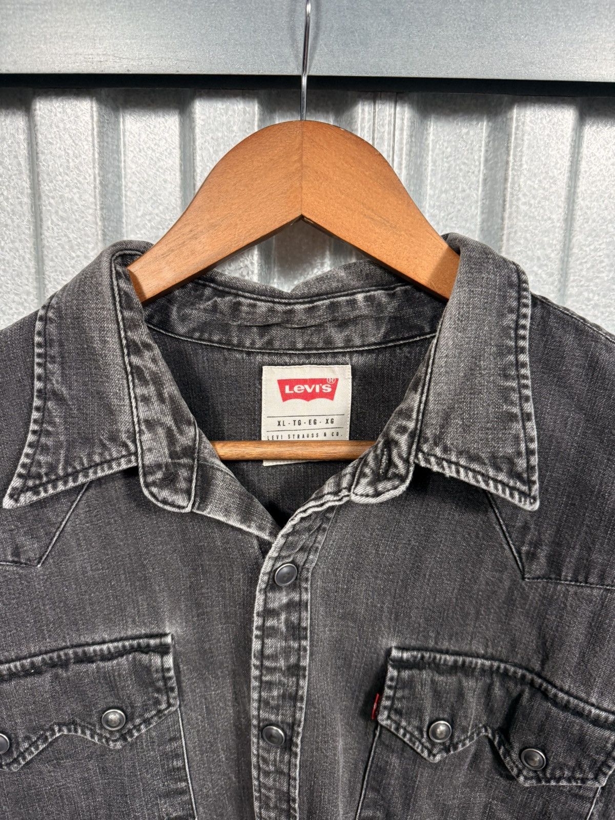 Levi's Levis Black Denim Pearl Snap Western Button Up Shirt Size US L / EU 52-54 / 3 - 9 Thumbnail