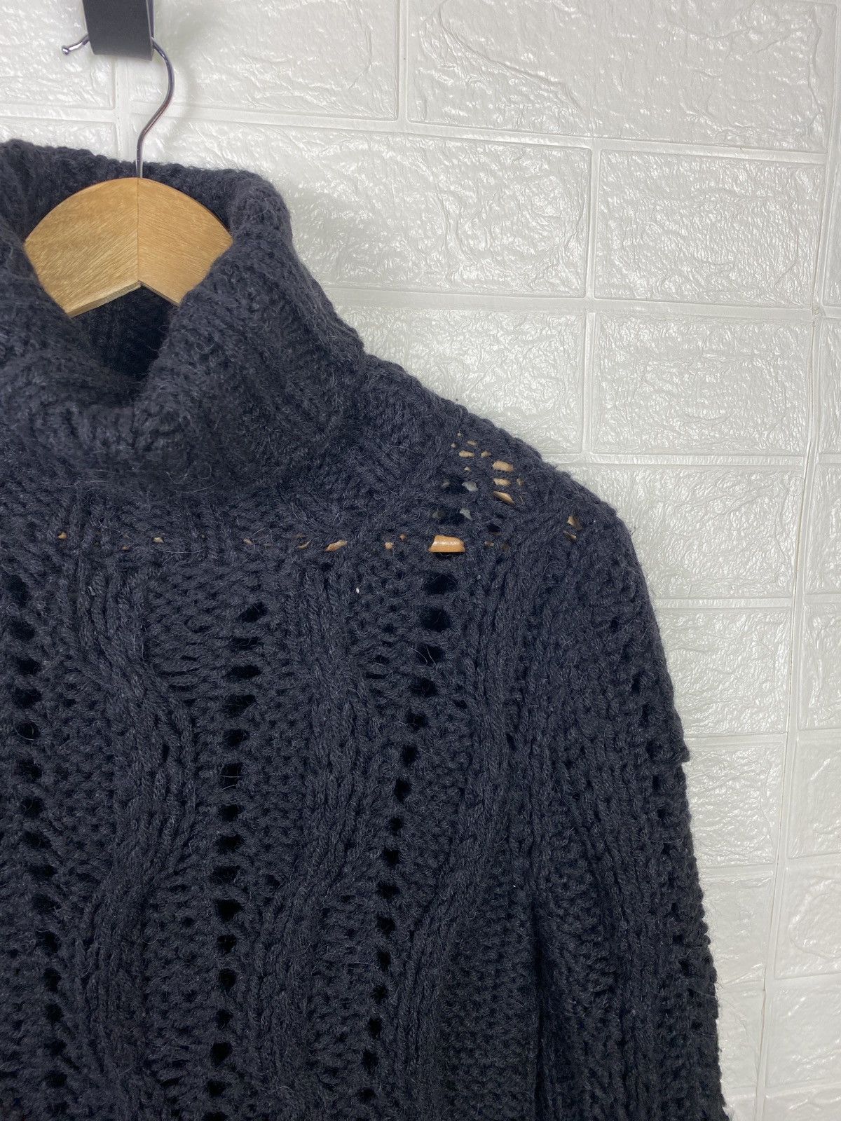 Dolce & Gabbana DOLCE & GABBANA WOOL CABLE KNIT TURTLE NECK SIZE L Size L / US 10 / IT 46 - 8 Thumbnail