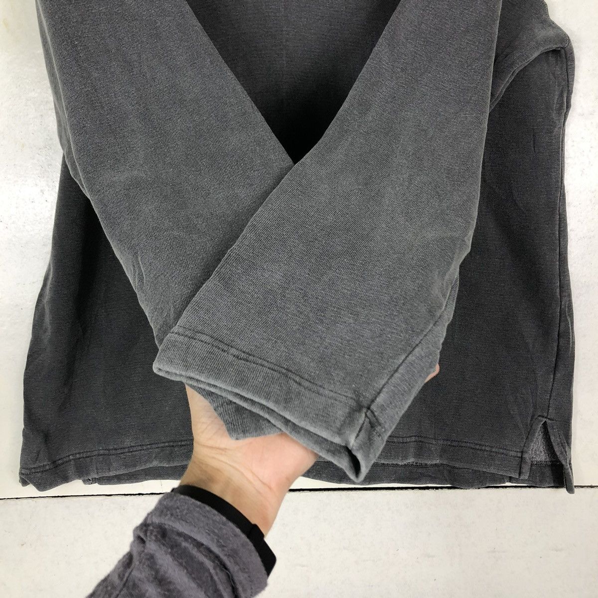 Japanese Brand 🔥VINTAGE SWEATSHIRT BITCH SKATEBOARD USA BIG LOGO Size US M / EU 48-50 / 2 - 11 Thumbnail