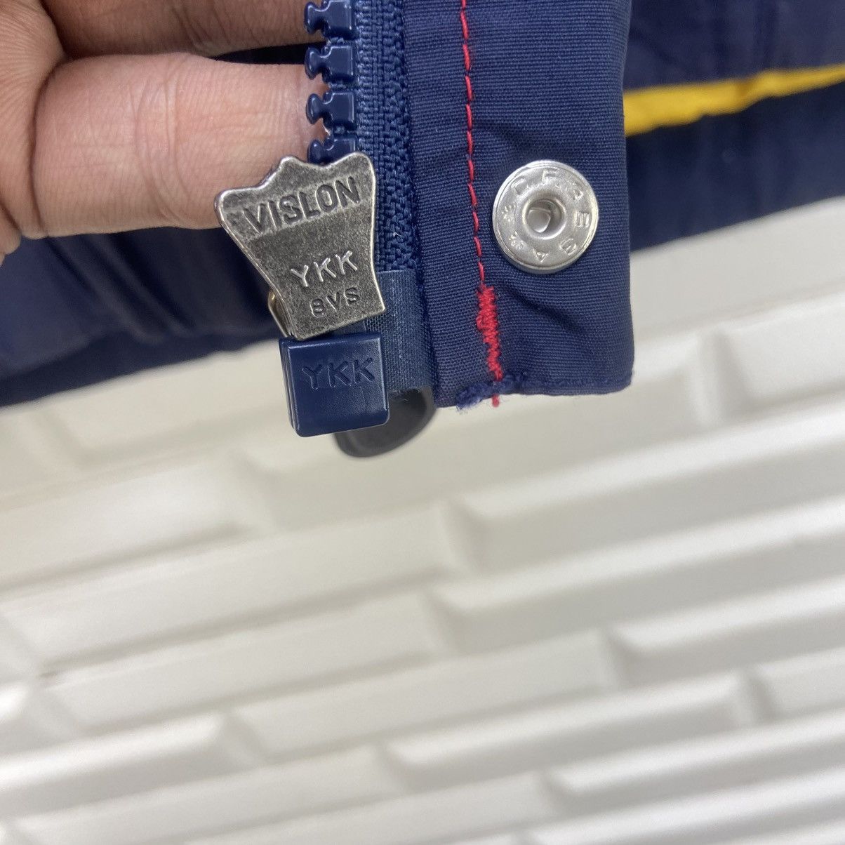 Tommy Hilfiger 🔥 Tommy Hilfiger Big Logo Color Block Jacket Size US L / EU 52-54 / 3 - 22 Thumbnail