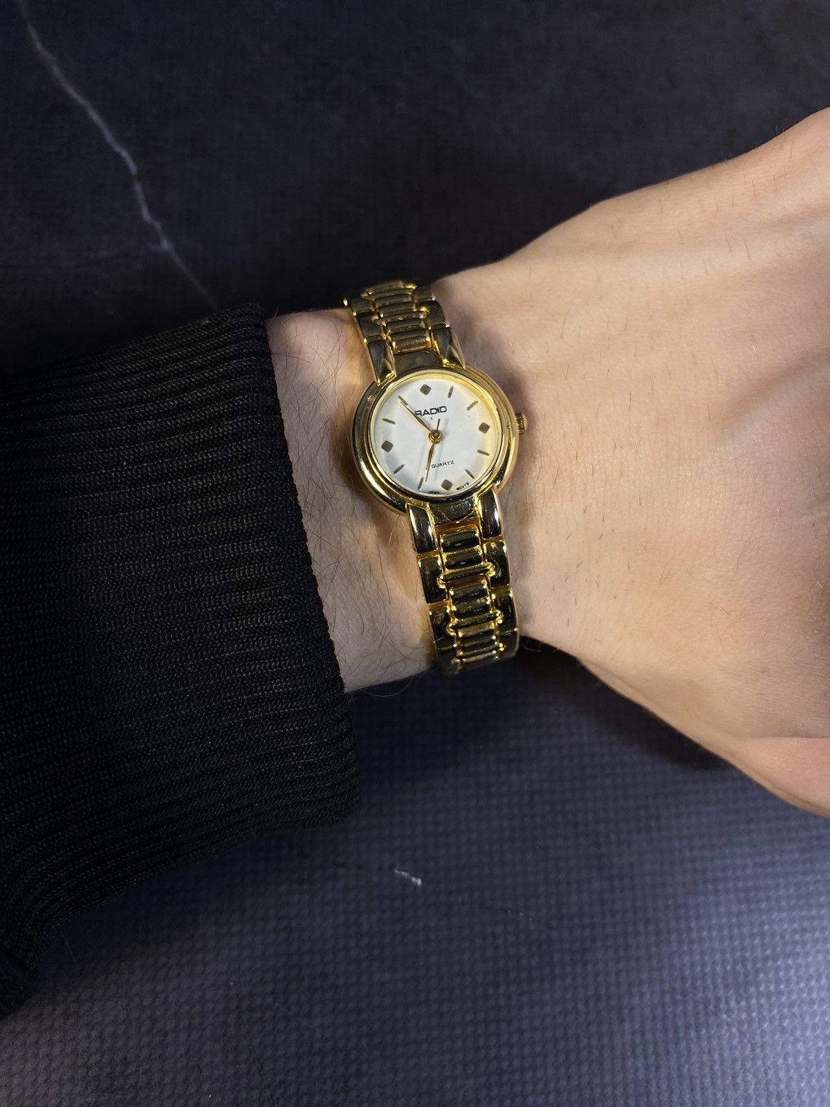 Japanese Brand × Vintage Classic RADIO Watch with Gold Bracelet Japan Mov’t Size ONE SIZE - 4 Thumbnail