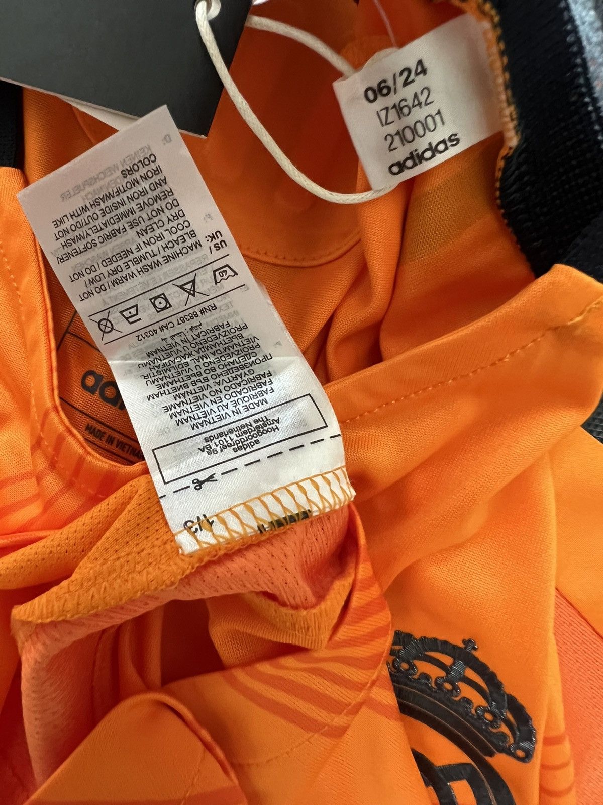 Nike Adidas Real Madrid 2024/25 Authentic Away Jersey Kit Size US M / EU 48-50 / 2 - 10 Thumbnail