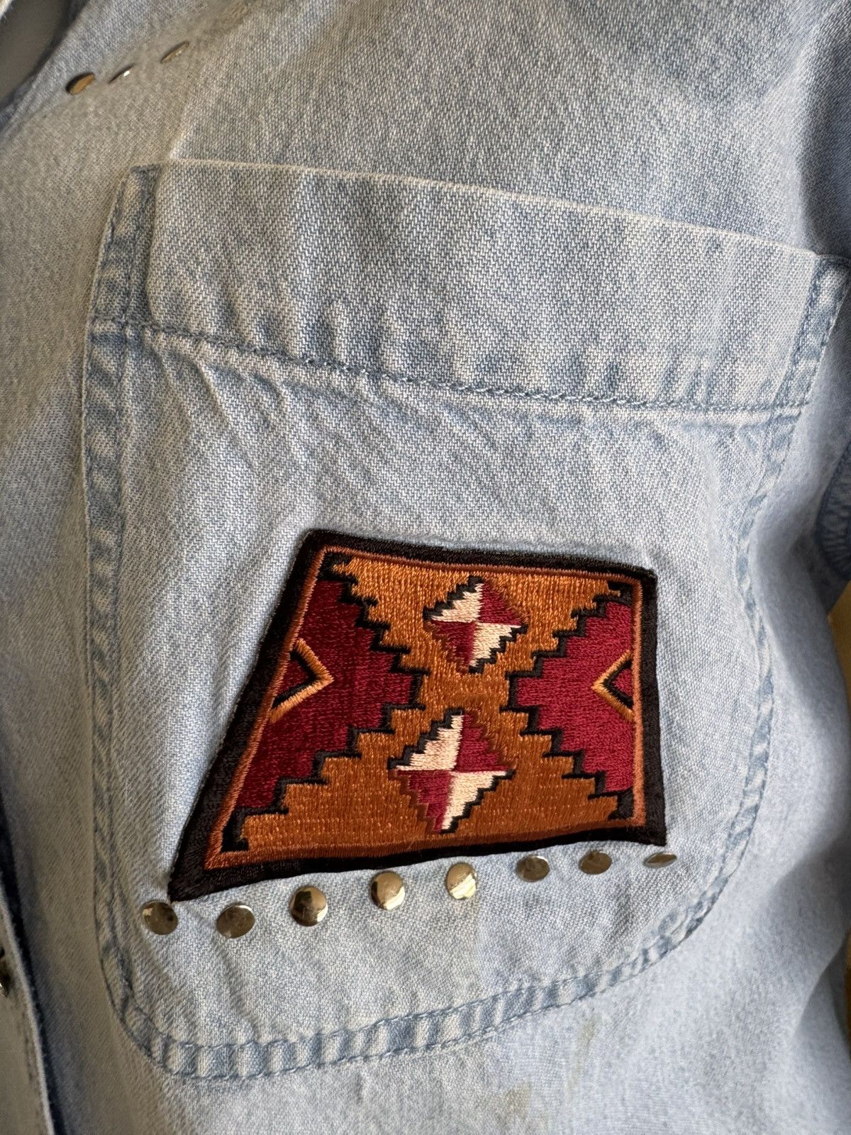 Vintage Tia Medium vintage 90s denim women’s shirt southwestern Size M / US 6-8 / IT 42-44 - 8 Thumbnail