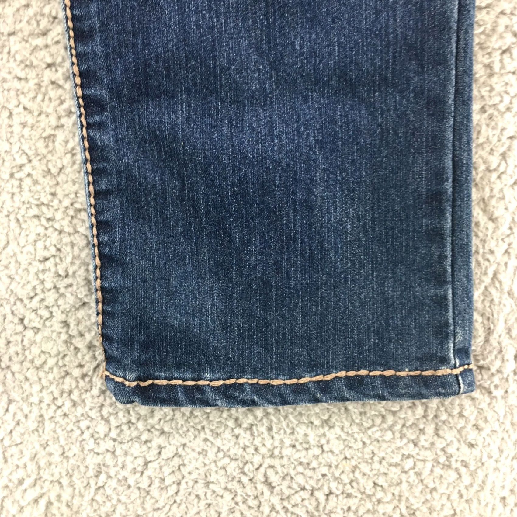 Nine West Nine West Jeans Womens 10x30 Blue Capri Cropped Embroidered Back Pockets Zip Fly Size 32" / US 10 / IT 46 - 5 Thumbnail