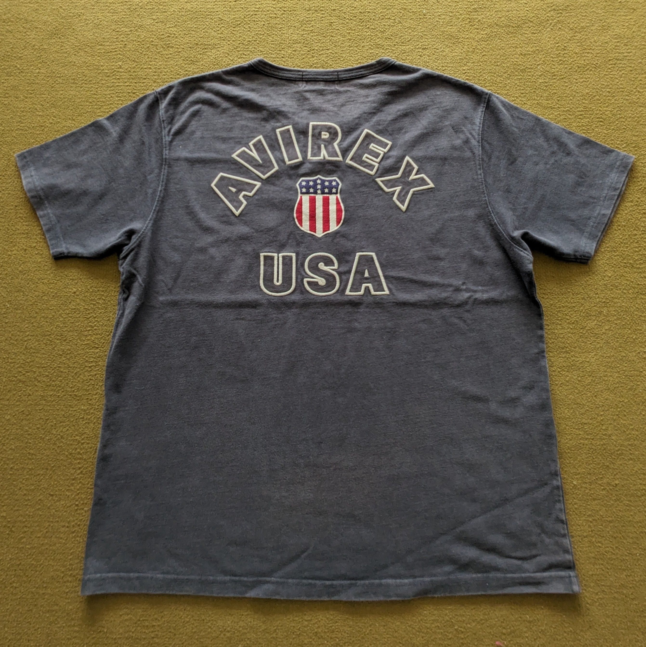 Vintage Vintage AVIREX USA Military Style T-shirt Size US XL / EU 56 / 4 - 1 Thumbnail