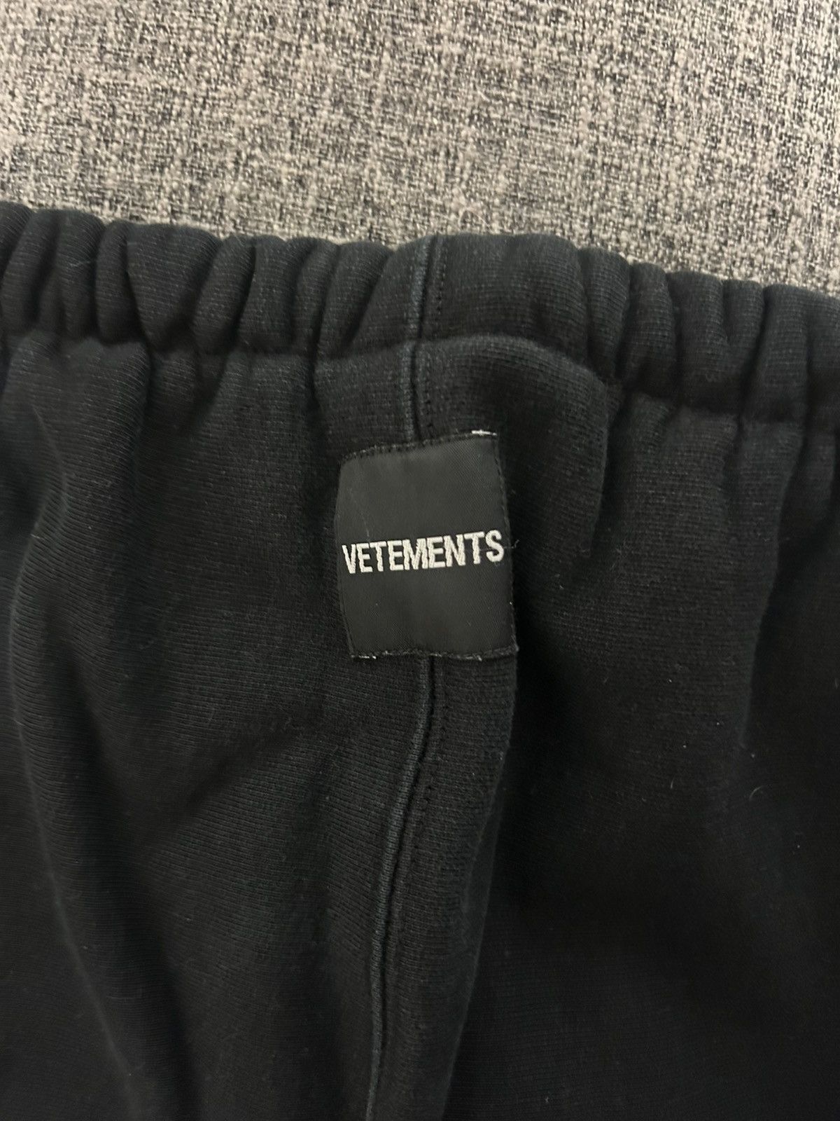 Vetements AW19 VETEMENTS Spellout Sweatpants Size US 30 / EU 46 - 3 Thumbnail