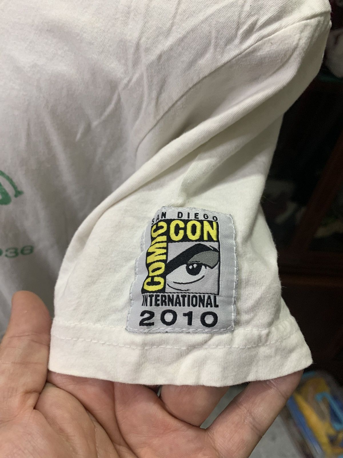 Other Movie Tee The Green Hornet White T Shirt Missing Tag Size US M / EU 48-50 / 2 - 4 Thumbnail