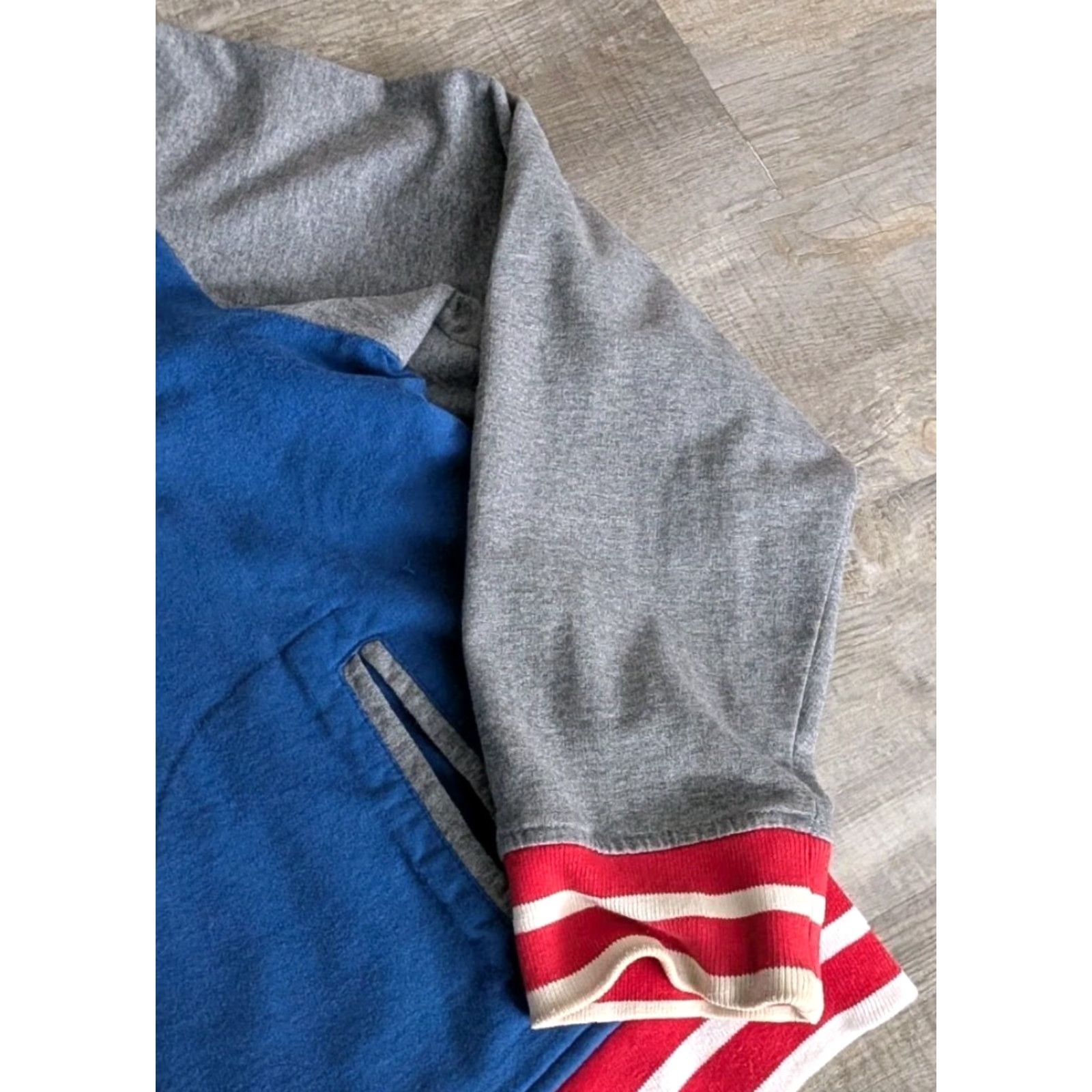 New Era VINTAGE Chicago Cubs New Era Women’s Full Zip Hooded Jacket Sequin Logo 2XL Striped Size XXL / US 16-18 / IT 52-54 - 4 Thumbnail