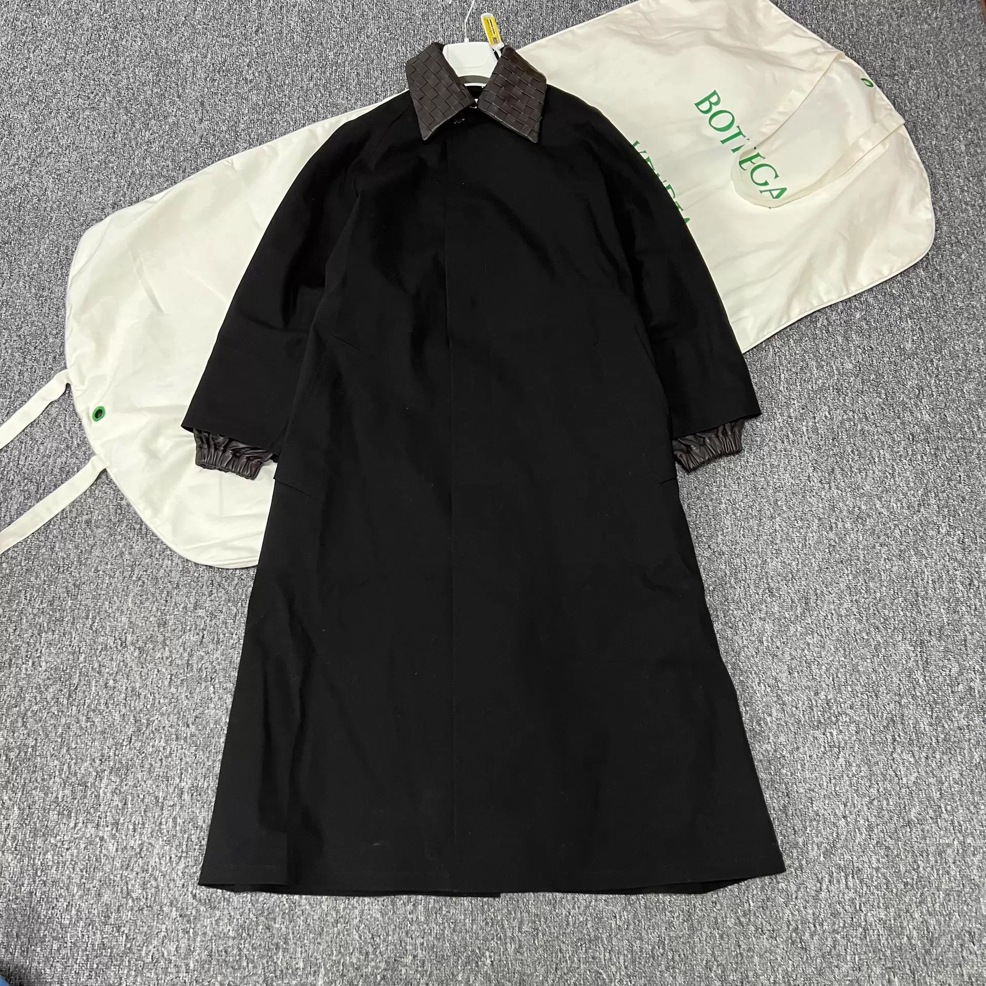 Bottega Veneta BV 25 Mixed Leather Woven Collar Black Coat Size XS / US 0-2 / IT 36-38 - 1 Thumbnail