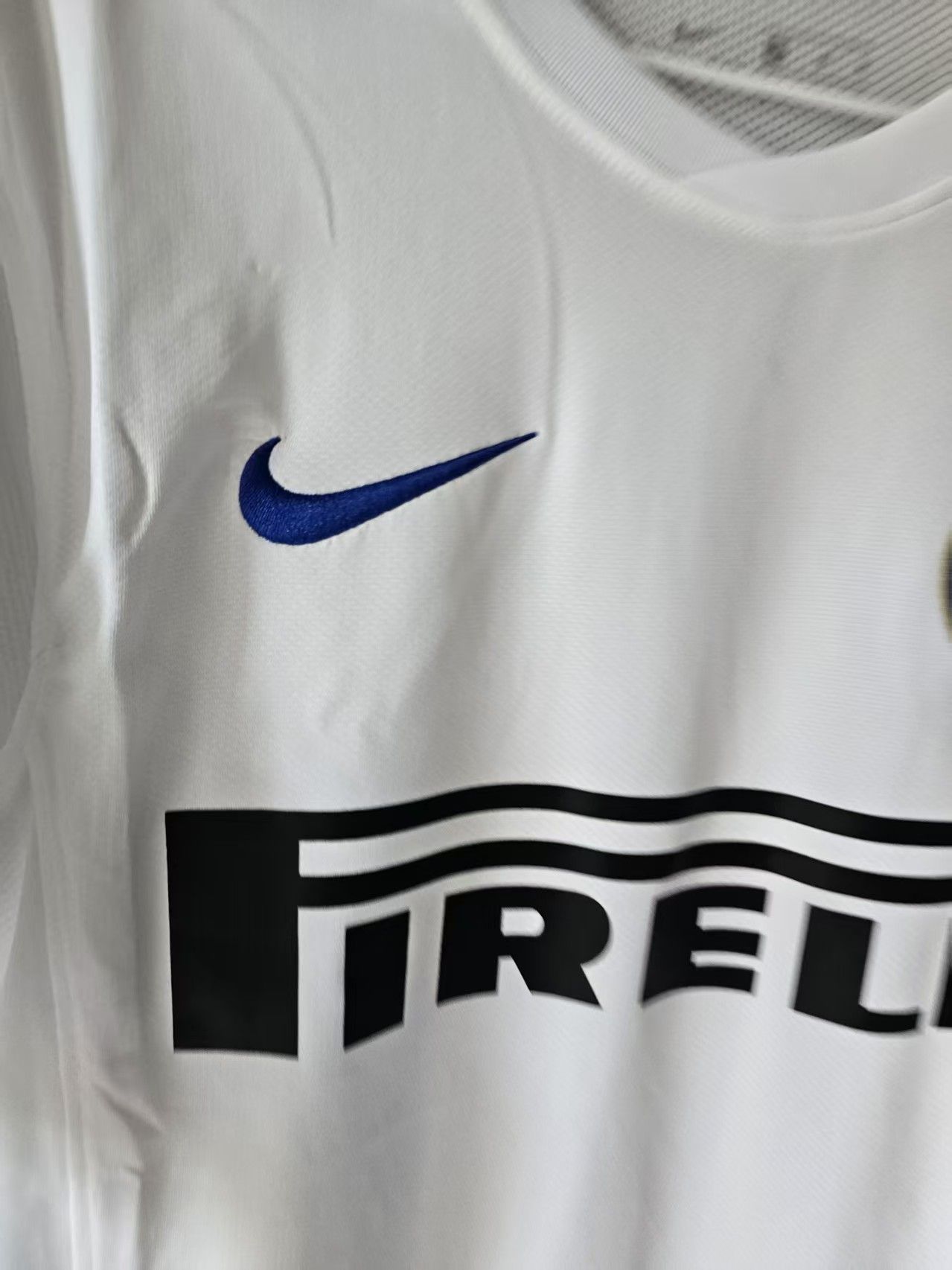 Other 2010 2011 Inter Milan Jersey White Size US XL / EU 56 / 4 - 2 Thumbnail