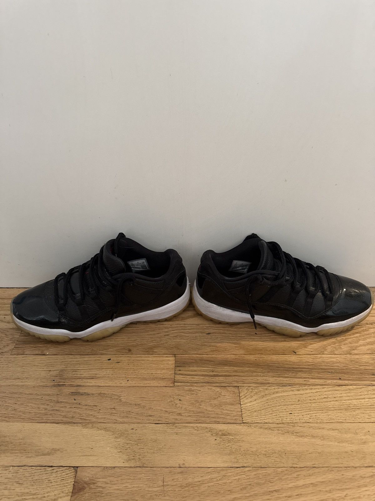 Jordan Brand 72-10 Jordan 11 Lows Size US 12 / EU 45 - 4 Thumbnail
