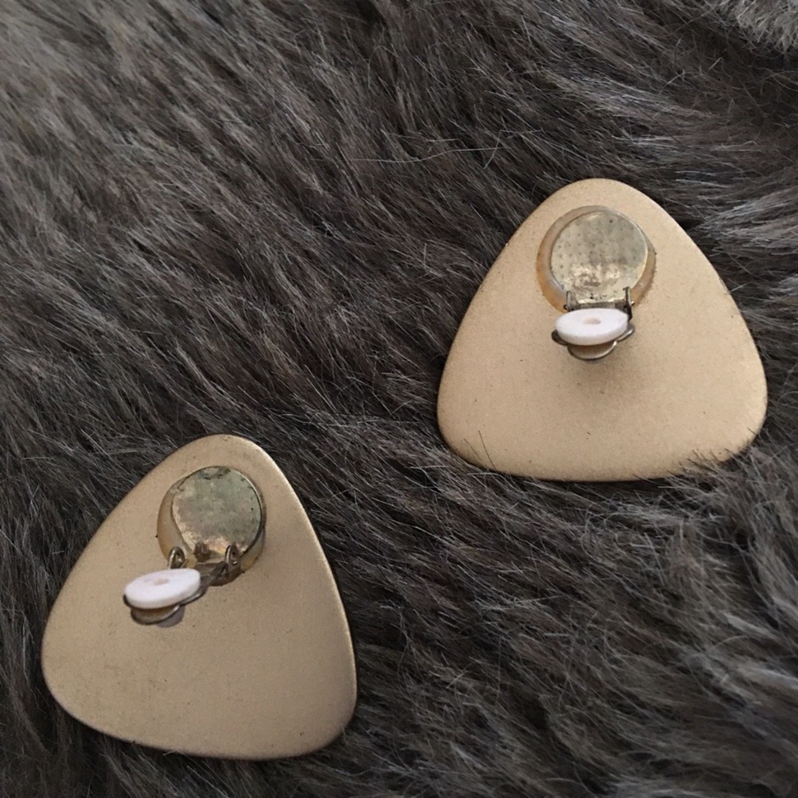 Vintage Vintage 80s triangle shaped pearl clip earrings Size ONE SIZE - 5 Thumbnail