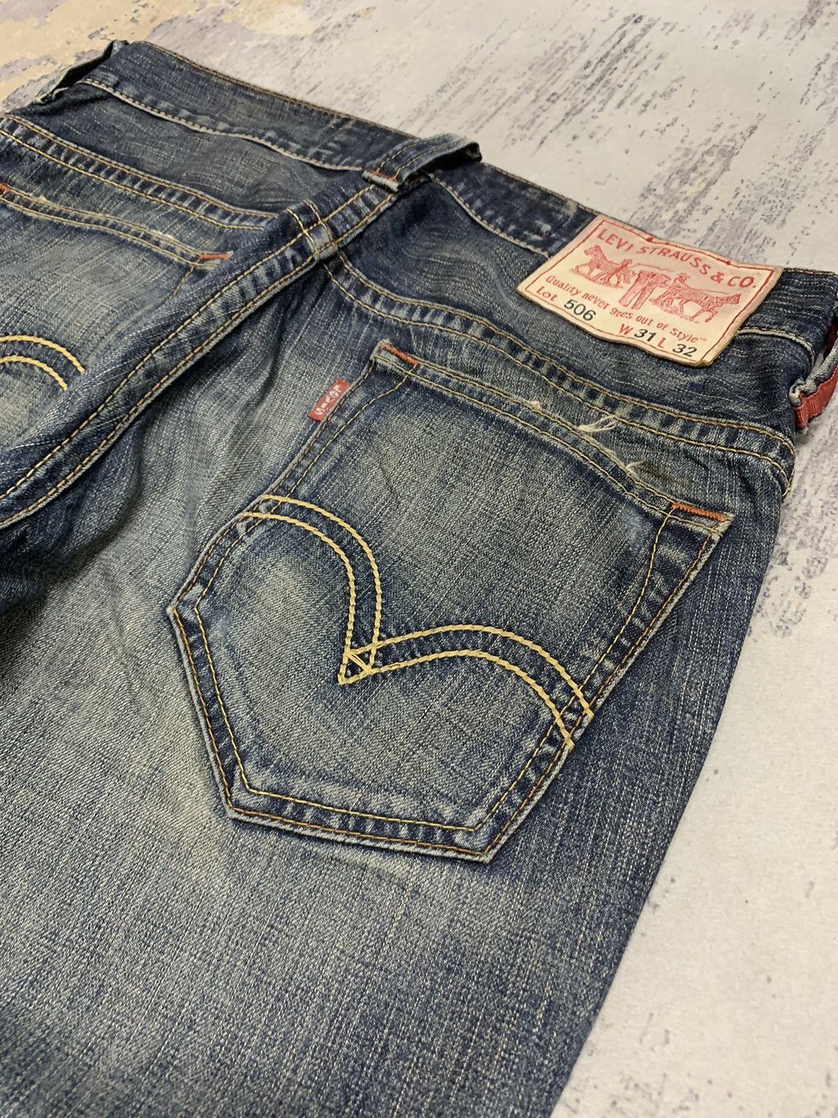 Levi's VINTAGE LEVIS STONEWASHED DISTRESSED DENIM JEANS 33x32.5 Size US 33 - 16 Thumbnail
