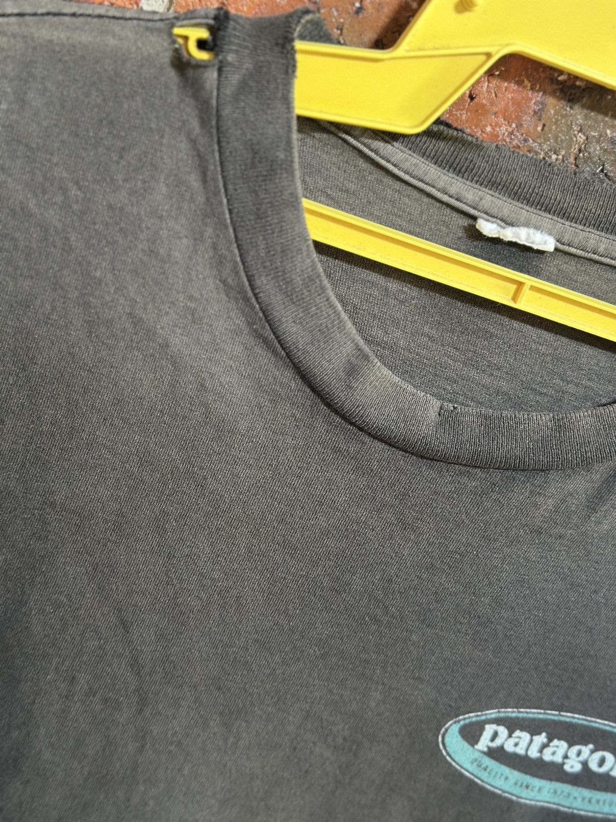 Patagonia Thrashed Vintage Patagonia Sun Faded Tee Size US L / EU 52-54 / 3 - 6 Thumbnail