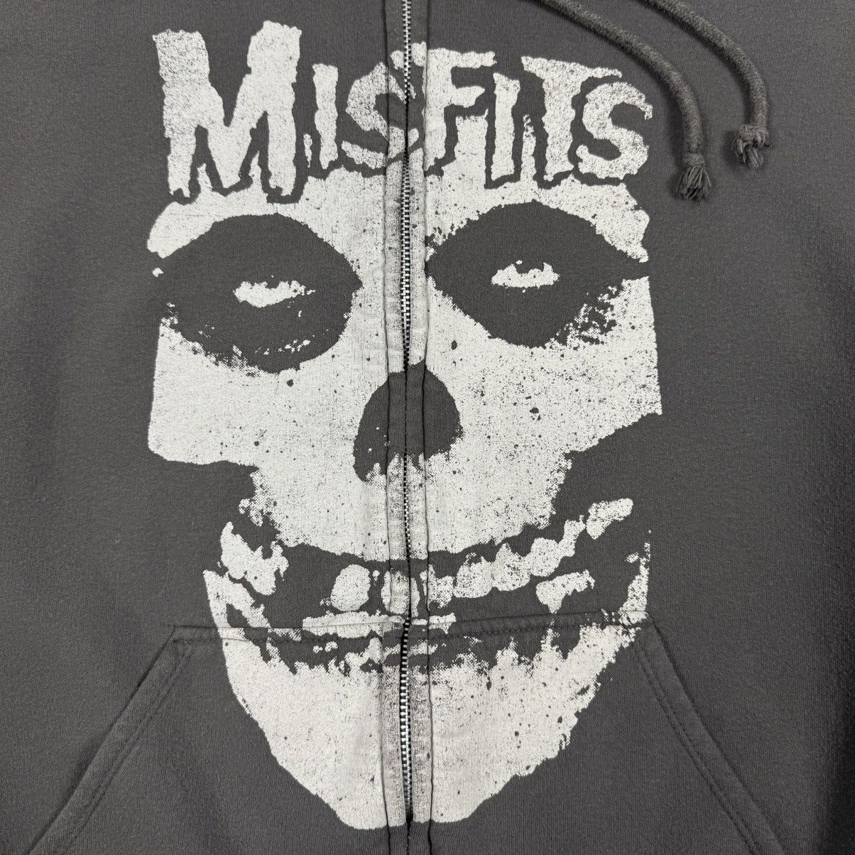H&M × Misfits Misfits Big Skull Band Zip Hoodie H&M Size US S / EU 44-46 / 1 - 6 Thumbnail