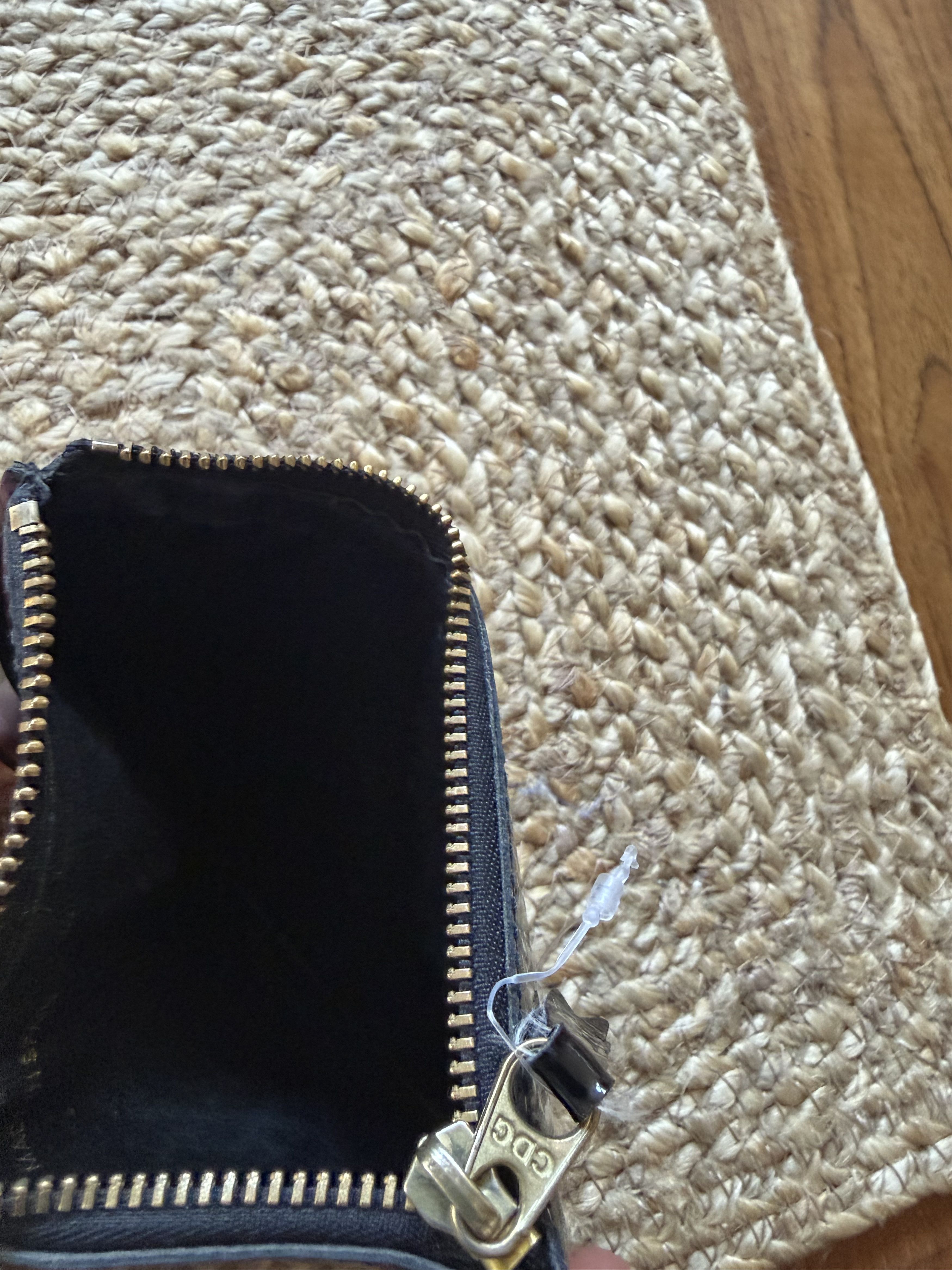 Comme des Garcons Comme Des Garcons Patent Leather Pouch Wallet Zip $174 MSRP Size ONE SIZE - 7 Thumbnail