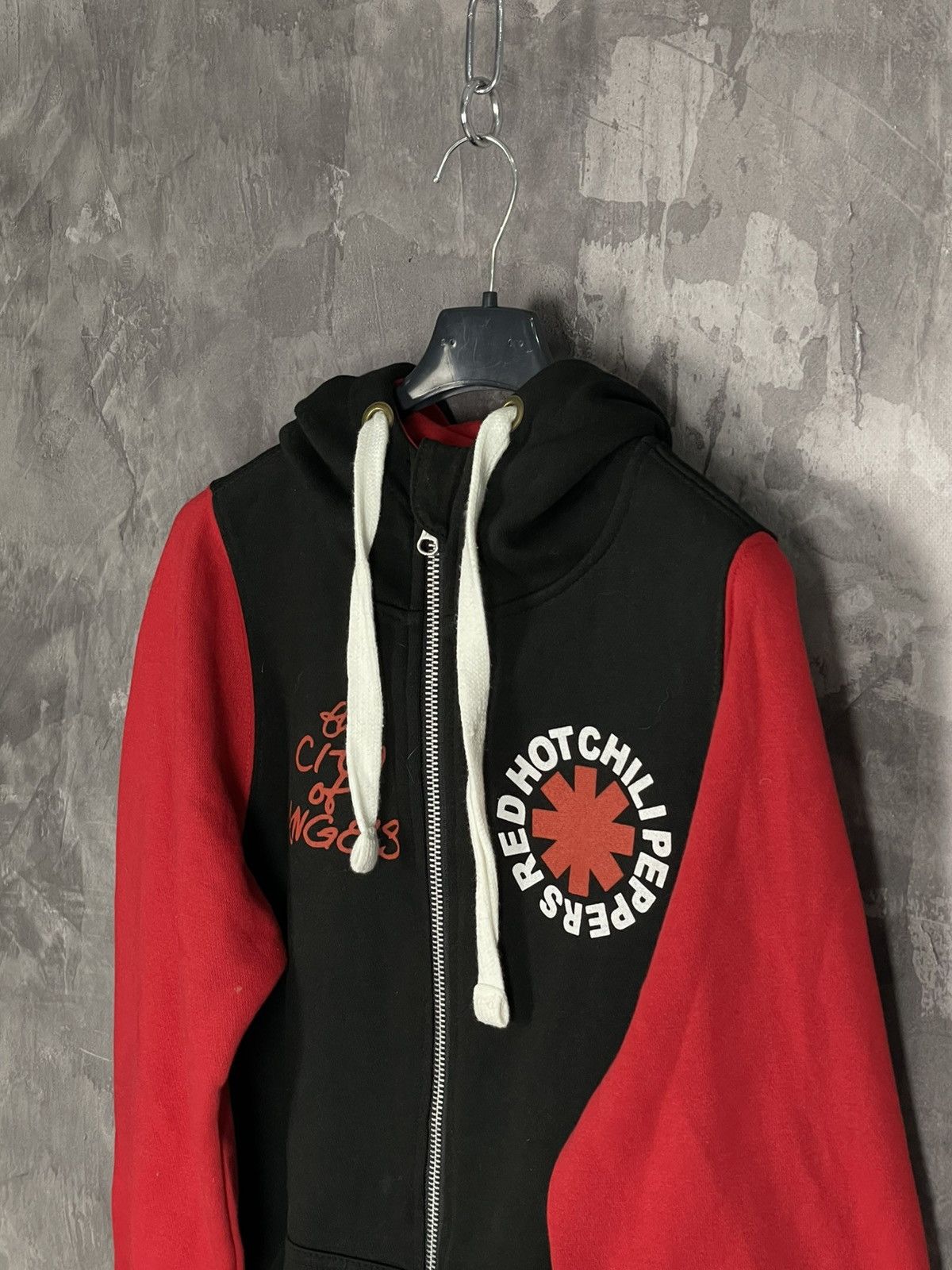Band Tees × Vintage Vintage 90s RHCP Red Hot Chilli Peppers Zip Hoodie Big Logo Size US S / EU 44-46 / 1 - 7 Thumbnail