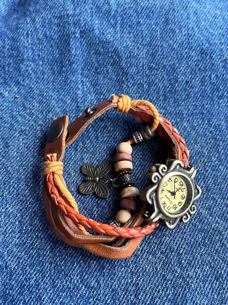 Japanese Brand × Vintage Vintage Japanese style futuristic Watch Orange Amulet 🦋 Size ONE SIZE - 1 Thumbnail