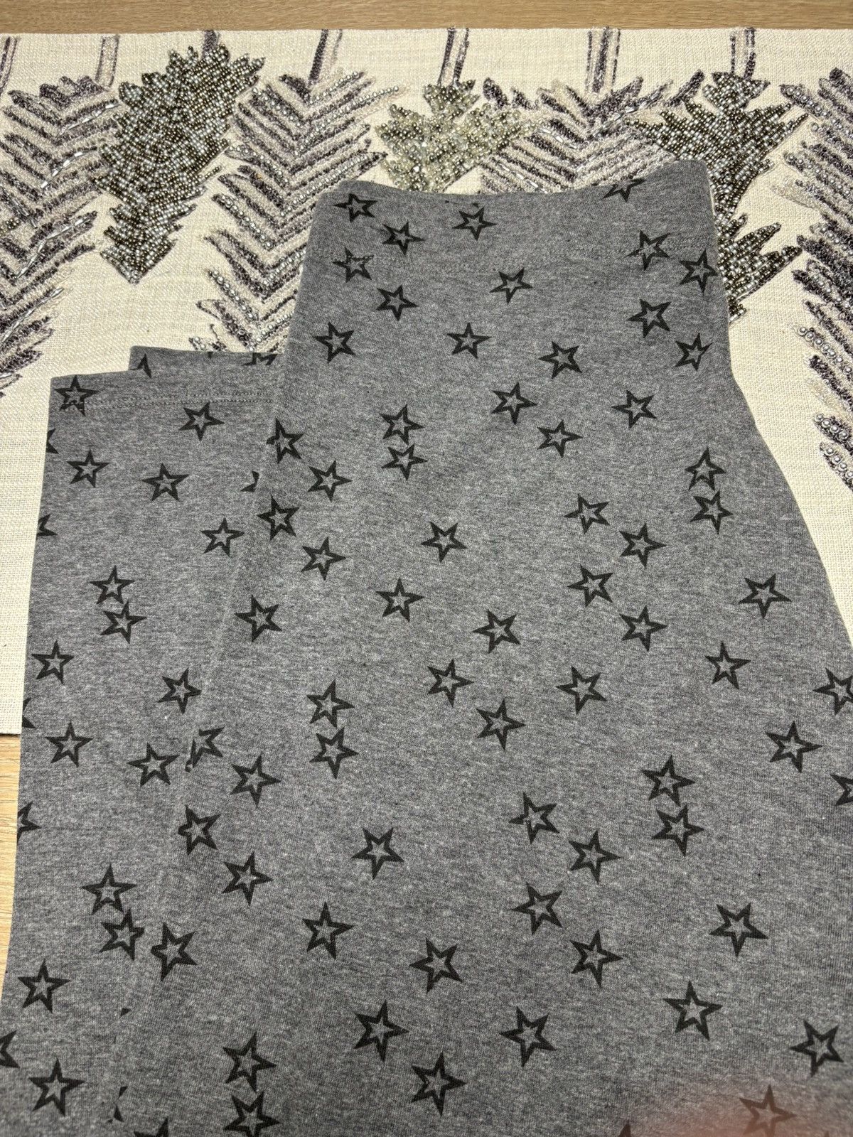Other Esmara size medium grey leggings with stars Size 30" / US 8 / IT 44 - 3 Thumbnail