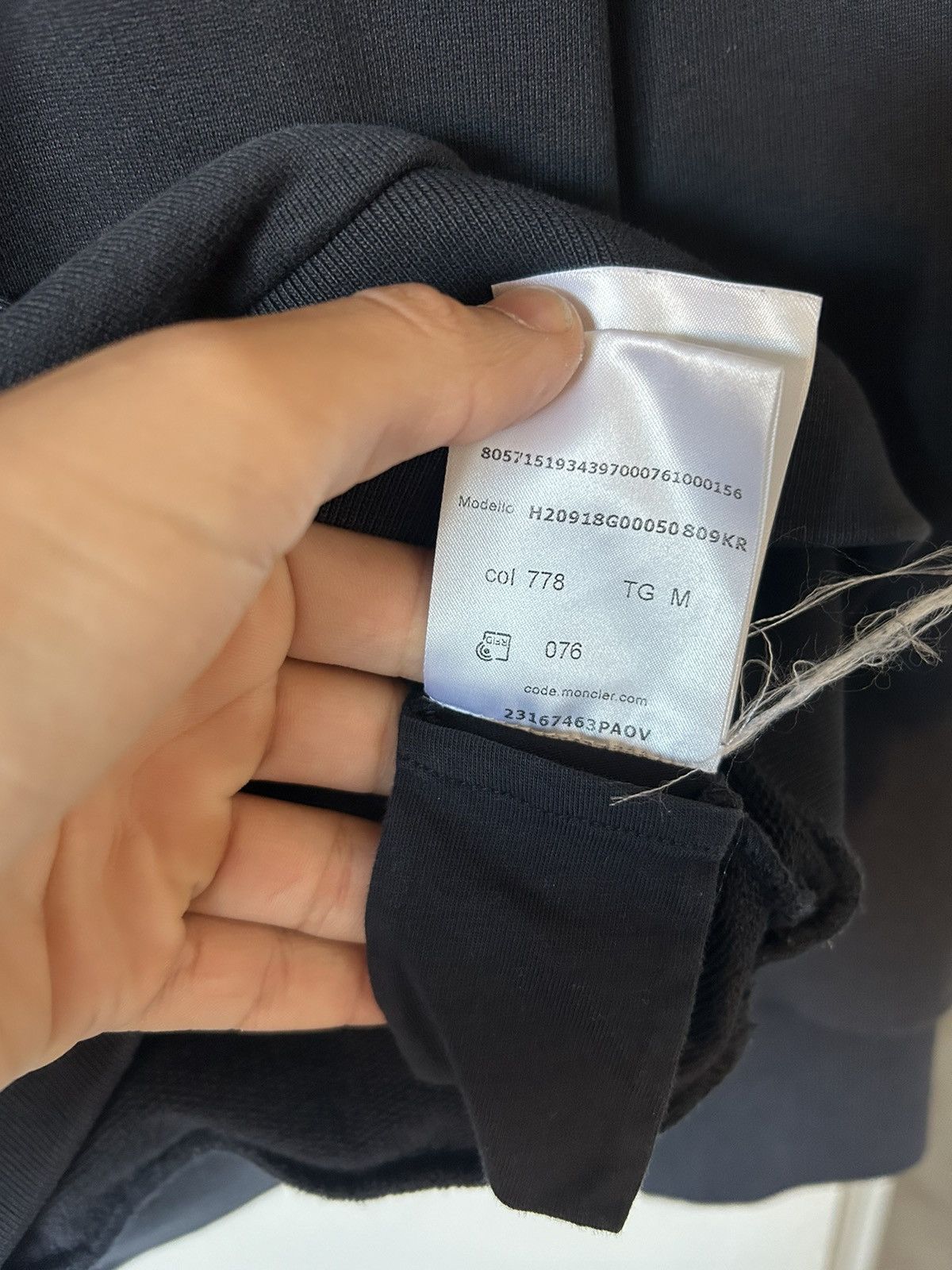 Moncler Moncler Arch Logo Hoodie Navy Blue Size US M / EU 48-50 / 2 - 6 Thumbnail