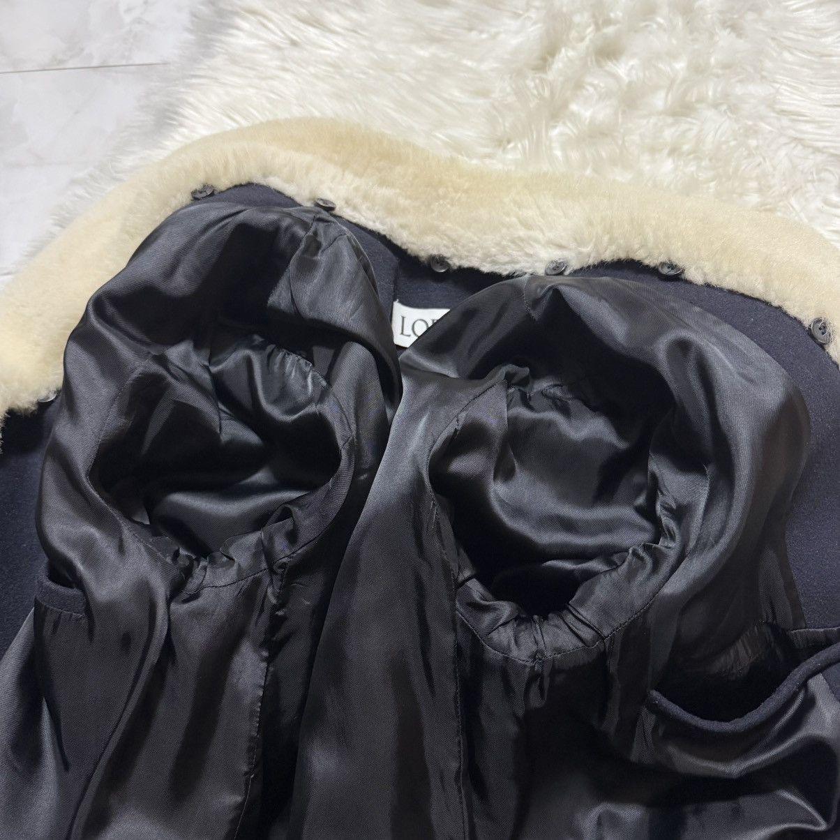Loewe Authentic, Runway Loewe Leather Patch Fur-Trimmed Coat Size US S / EU 44-46 / 1 - 13 Thumbnail