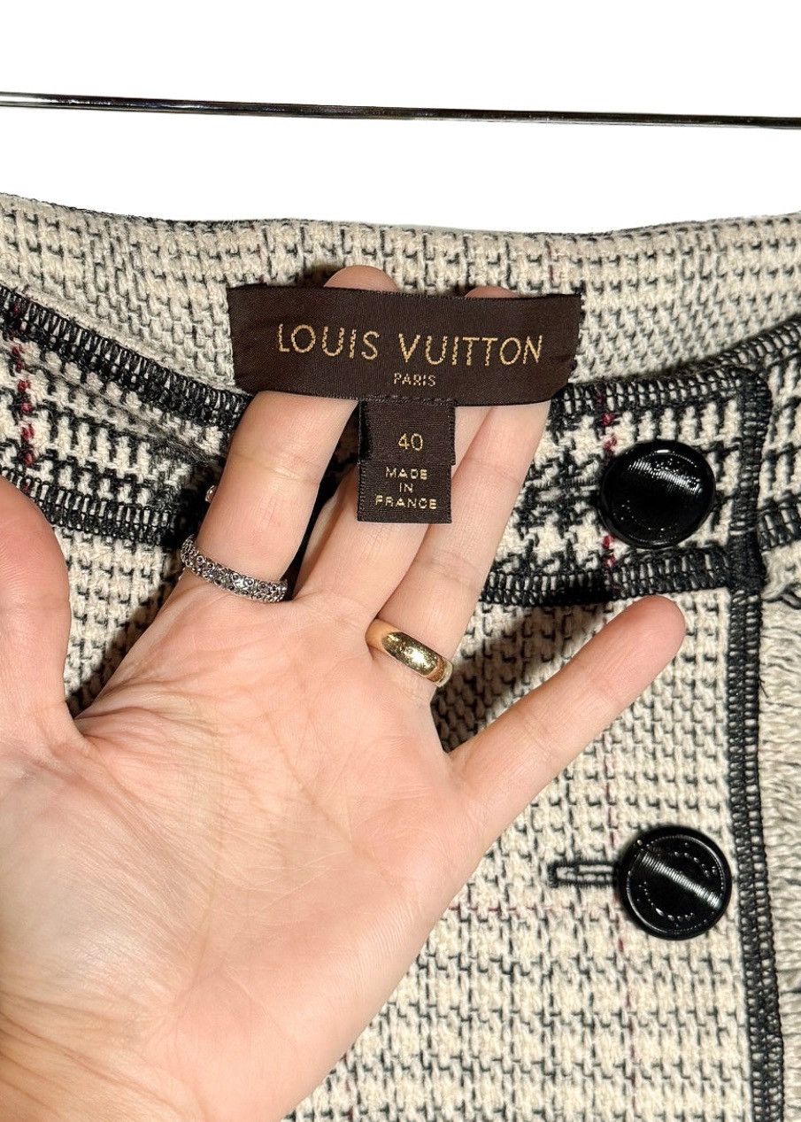 Louis Vuitton Louis Vuitton Houndstooth Tweed Overlapping Mini Skirt Size 28" / US 6 / IT 42 - 4 Thumbnail