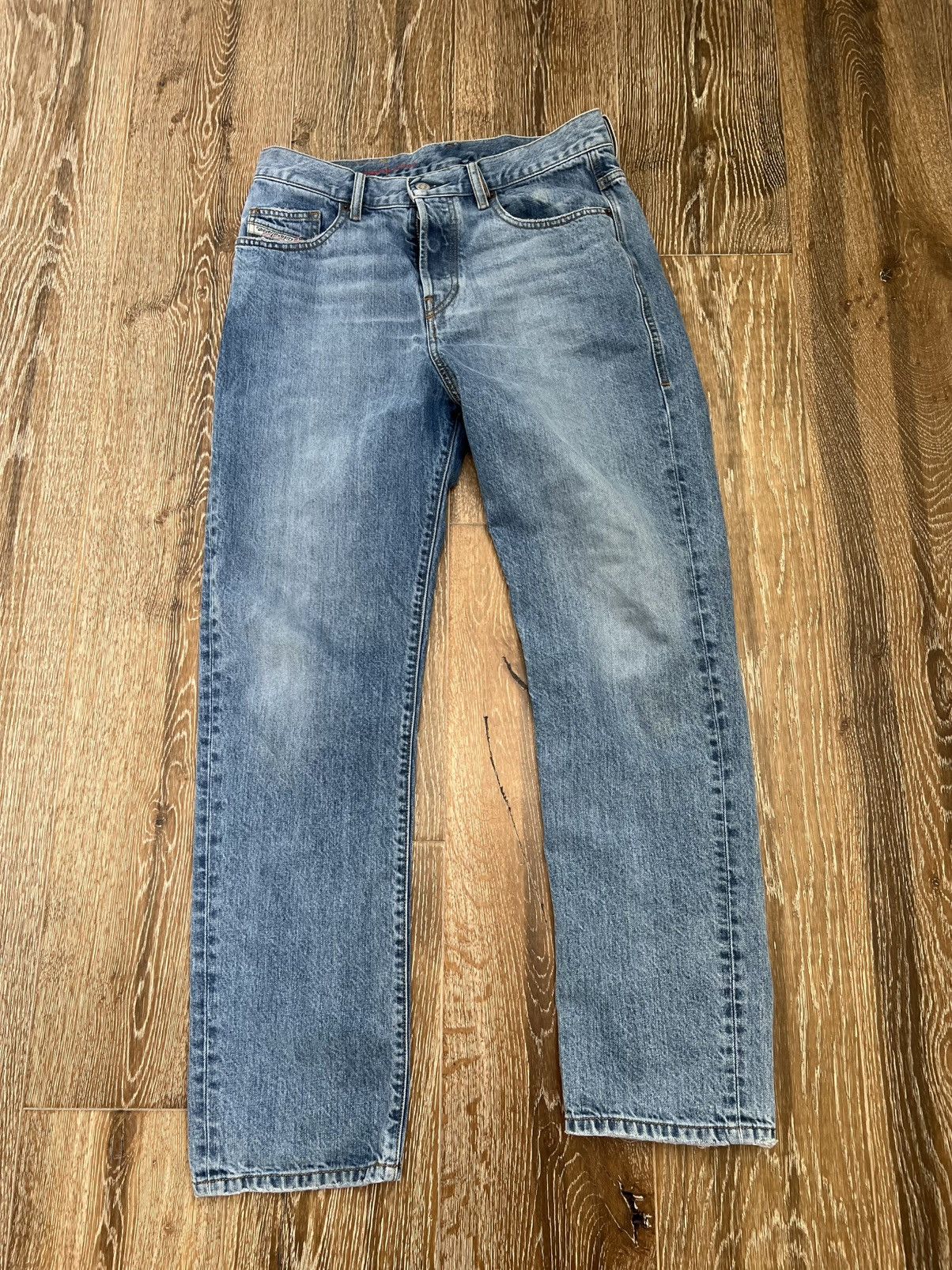 Diesel Diesel Regular Jeans 2020 D-Viker 007l1 Size US 31 - 1 Thumbnail